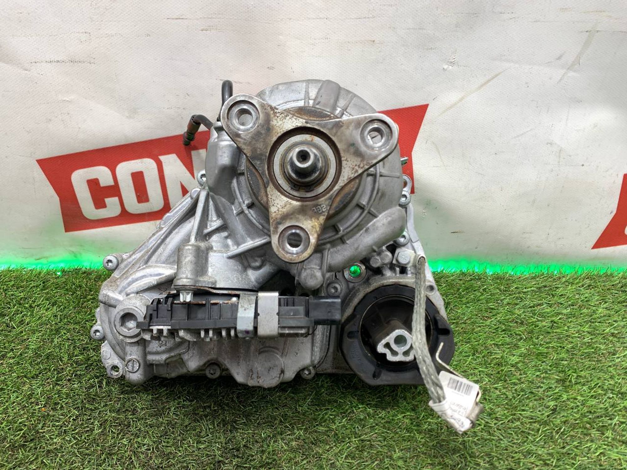 https://ycs.partsauto.market/partsauto-images/thmbs/userImages/h353NjtZg3VDP19b5HMt7LlpbQ93/part/21a83144-19dd-4404-af68-36f3b212c11e_1718630212567.jpg