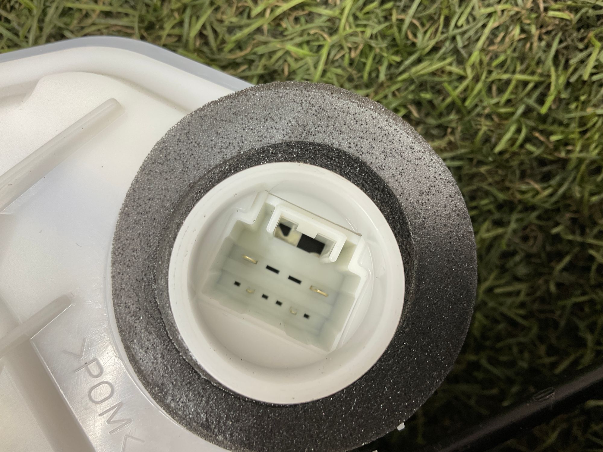 Замок двери левой задней Toyota Land Cruiser 300 (2021—2023) 2024, 10000 рублей, Москва