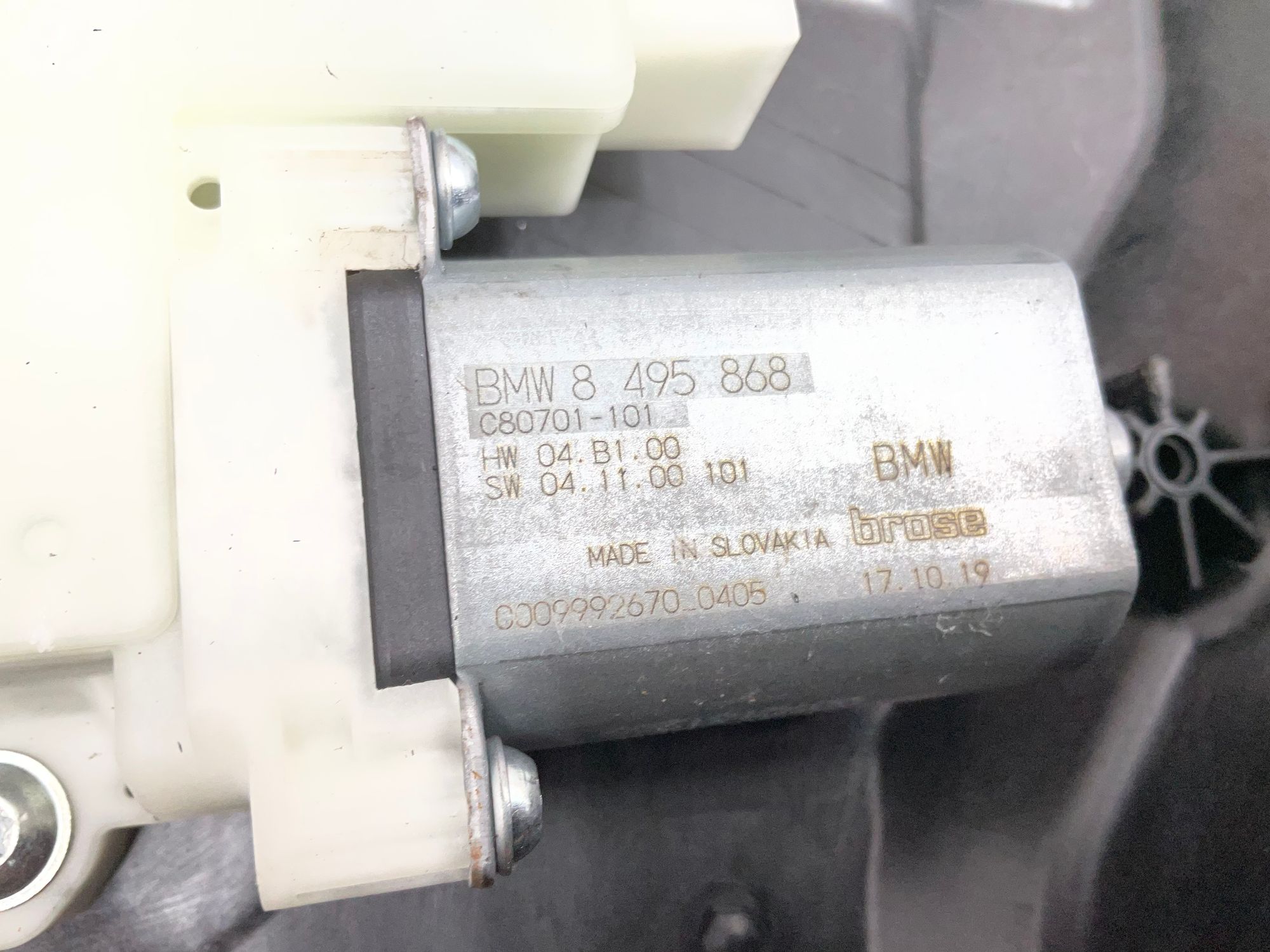 https://ycs.partsauto.market/partsauto-images/thmbs/userImages/h353NjtZg3VDP19b5HMt7LlpbQ93/part/21d54b62-1ffb-4d6f-9514-1ce429027afb_1781517450826.jpg