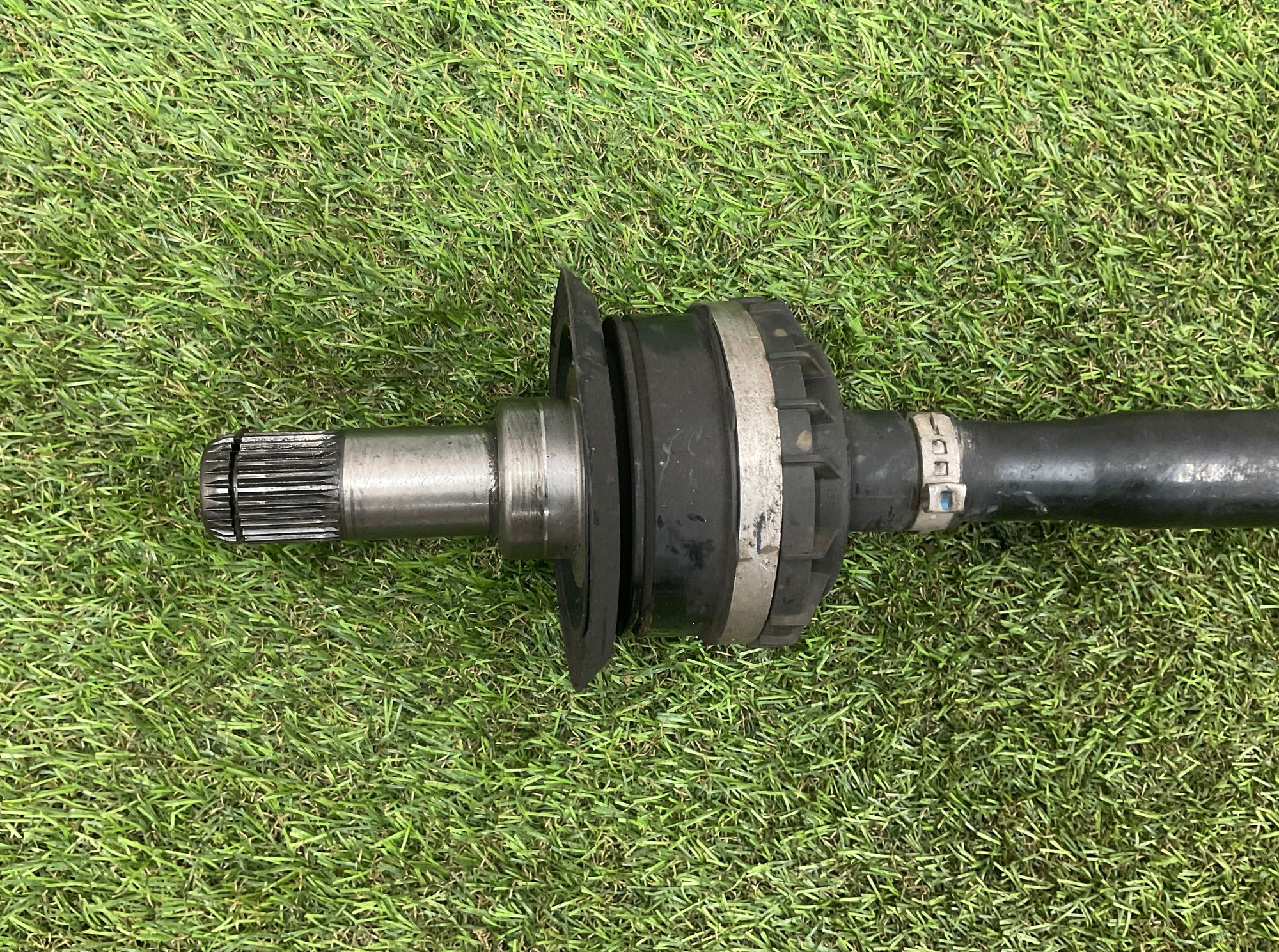 https://ycs.partsauto.market/partsauto-images/thmbs/userImages/h353NjtZg3VDP19b5HMt7LlpbQ93/part/2213c510-00d7-4745-9008-f639d2d3266b_1749801628899.jpg