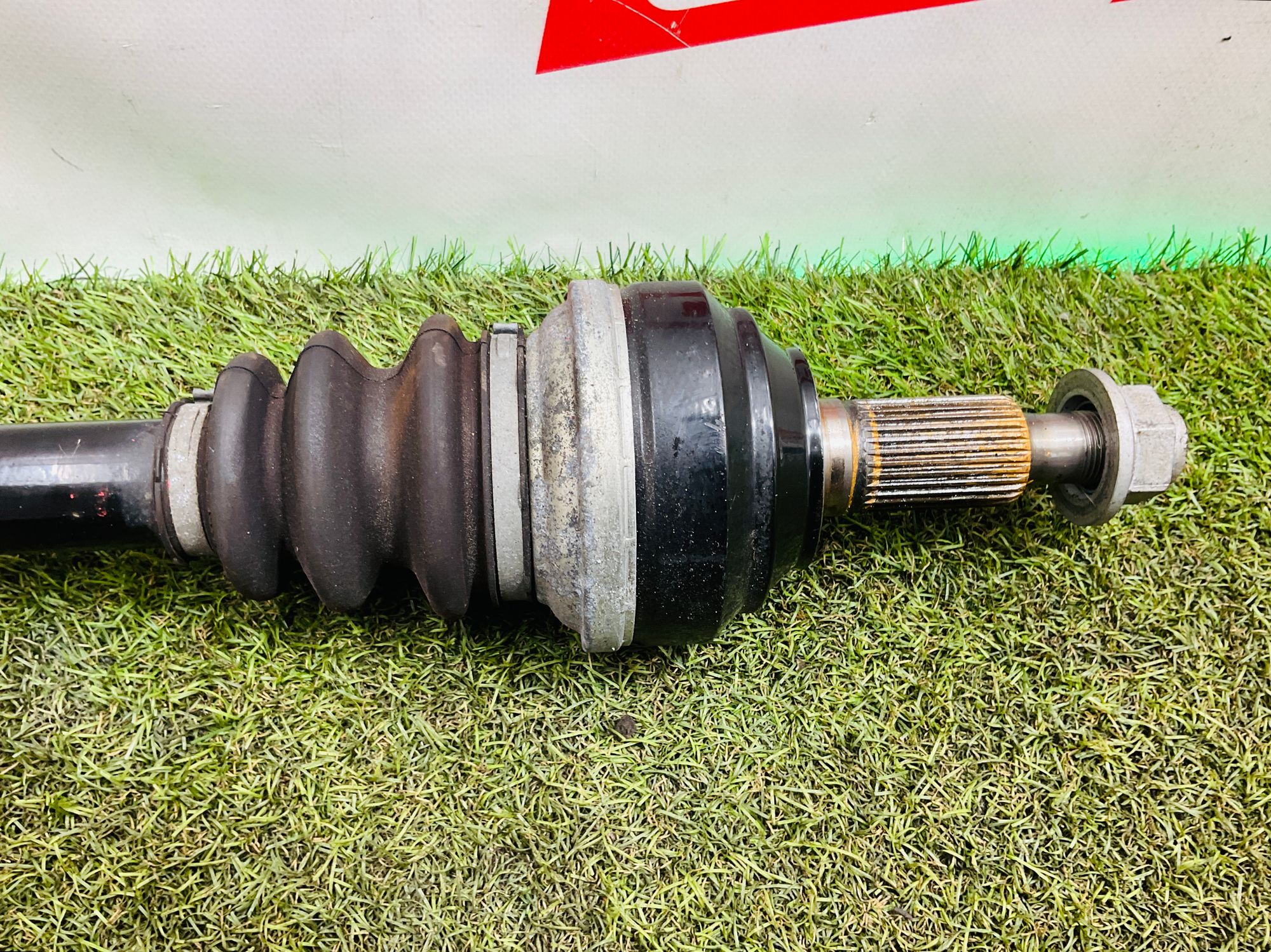 https://ycs.partsauto.market/partsauto-images/thmbs/userImages/h353NjtZg3VDP19b5HMt7LlpbQ93/part/22151f91-325d-45c5-9899-21797234105a_1779452266500.jpg