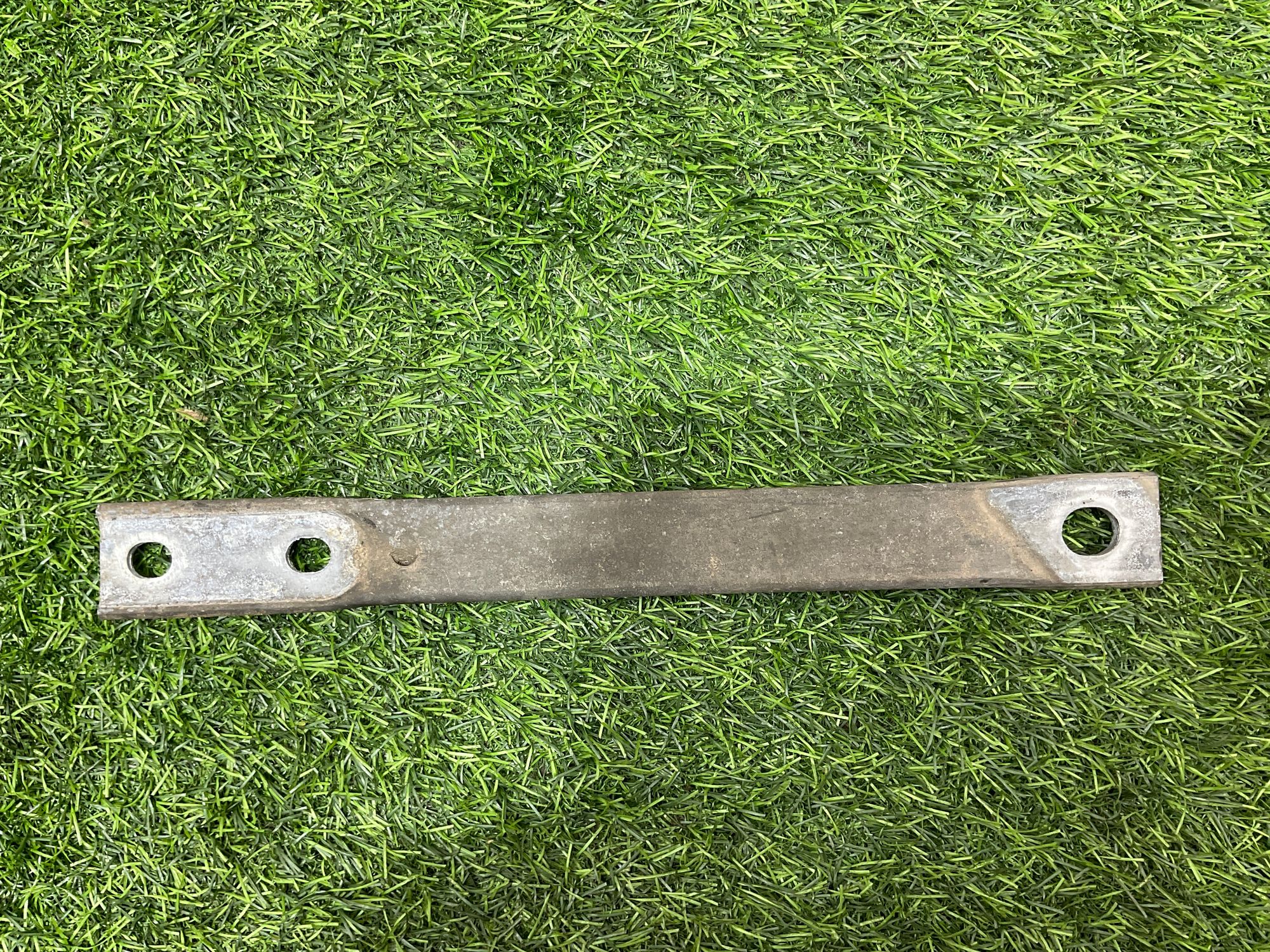 https://ycs.partsauto.market/partsauto-images/thmbs/userImages/h353NjtZg3VDP19b5HMt7LlpbQ93/part/223c264e-4e5e-4d36-b8f3-526d91079979_1736408160706.jpg