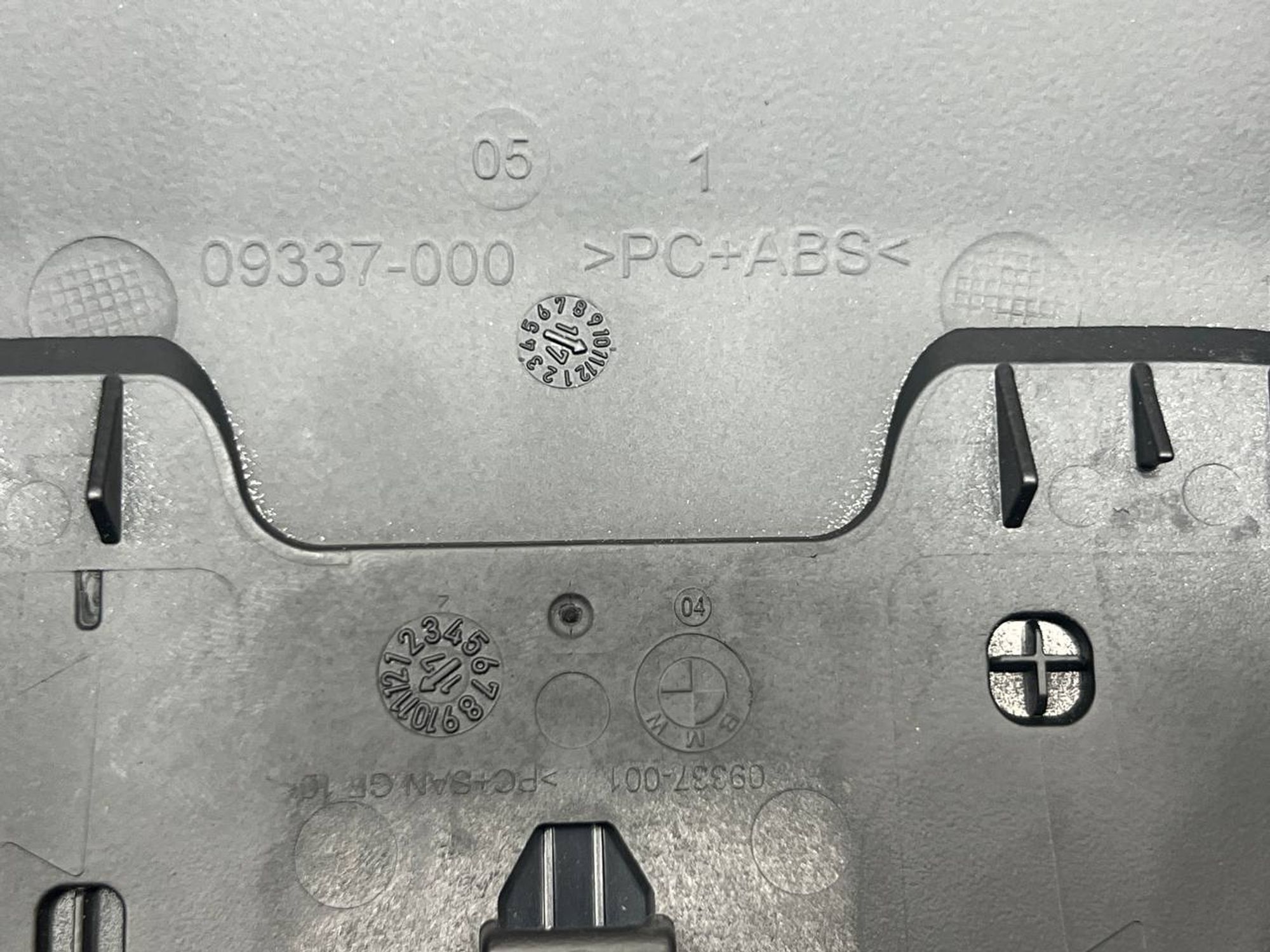 https://ycs.partsauto.market/partsauto-images/thmbs/userImages/h353NjtZg3VDP19b5HMt7LlpbQ93/part/22437f39-09fc-410c-b16a-4b043581233f_1730878010584.jpg