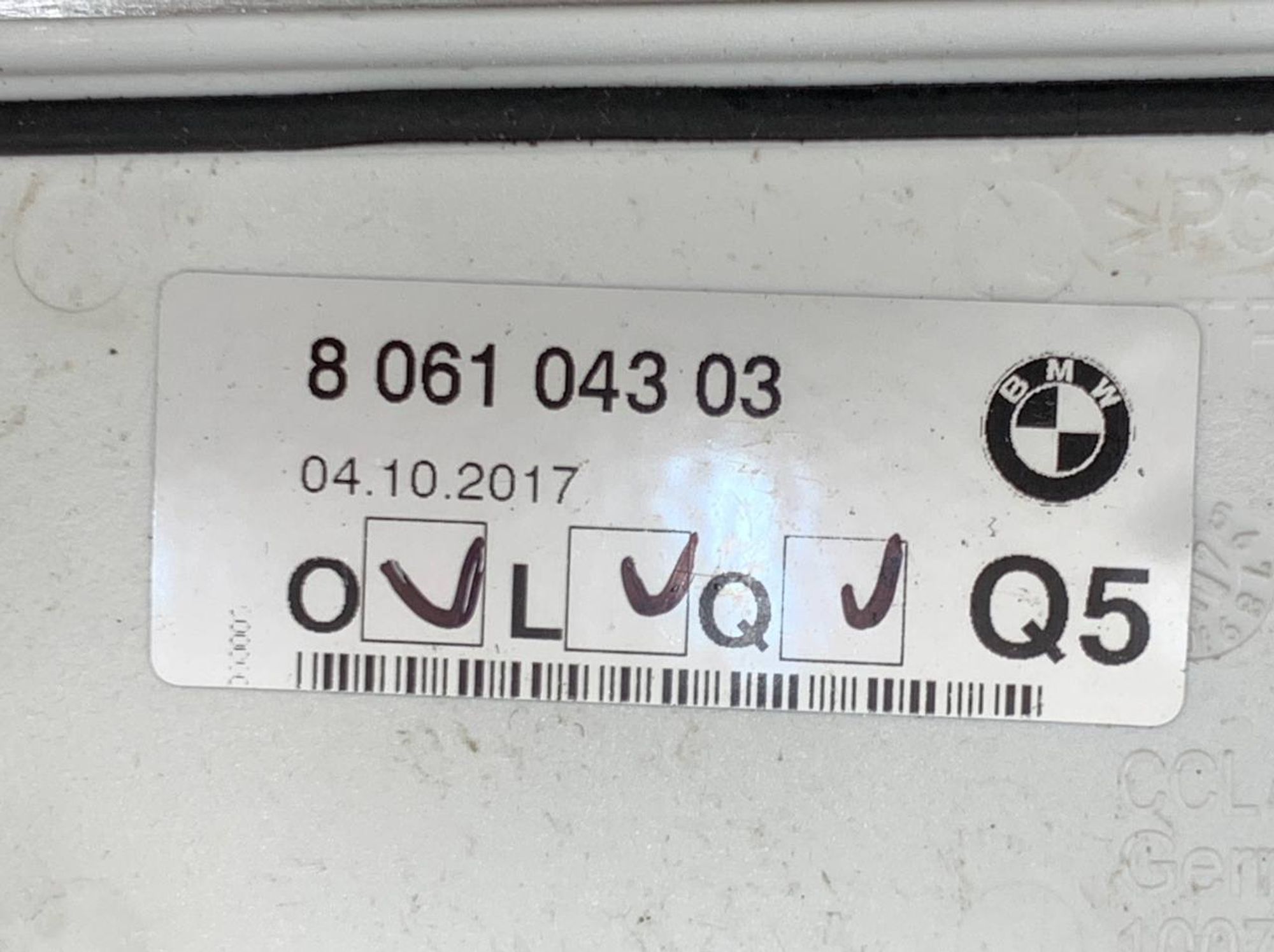 https://ycs.partsauto.market/partsauto-images/thmbs/userImages/h353NjtZg3VDP19b5HMt7LlpbQ93/part/22ebdbb7-cda9-4ad9-8a4f-7134d4f12bae_1731144415908.jpg