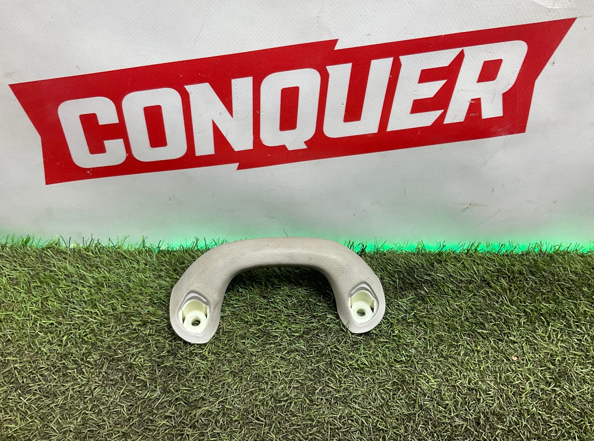 Поручень салона передний Toyota Land Cruiser 200 рестайлинг 2 (2015—2023) 2017, 1000 рублей, Москва