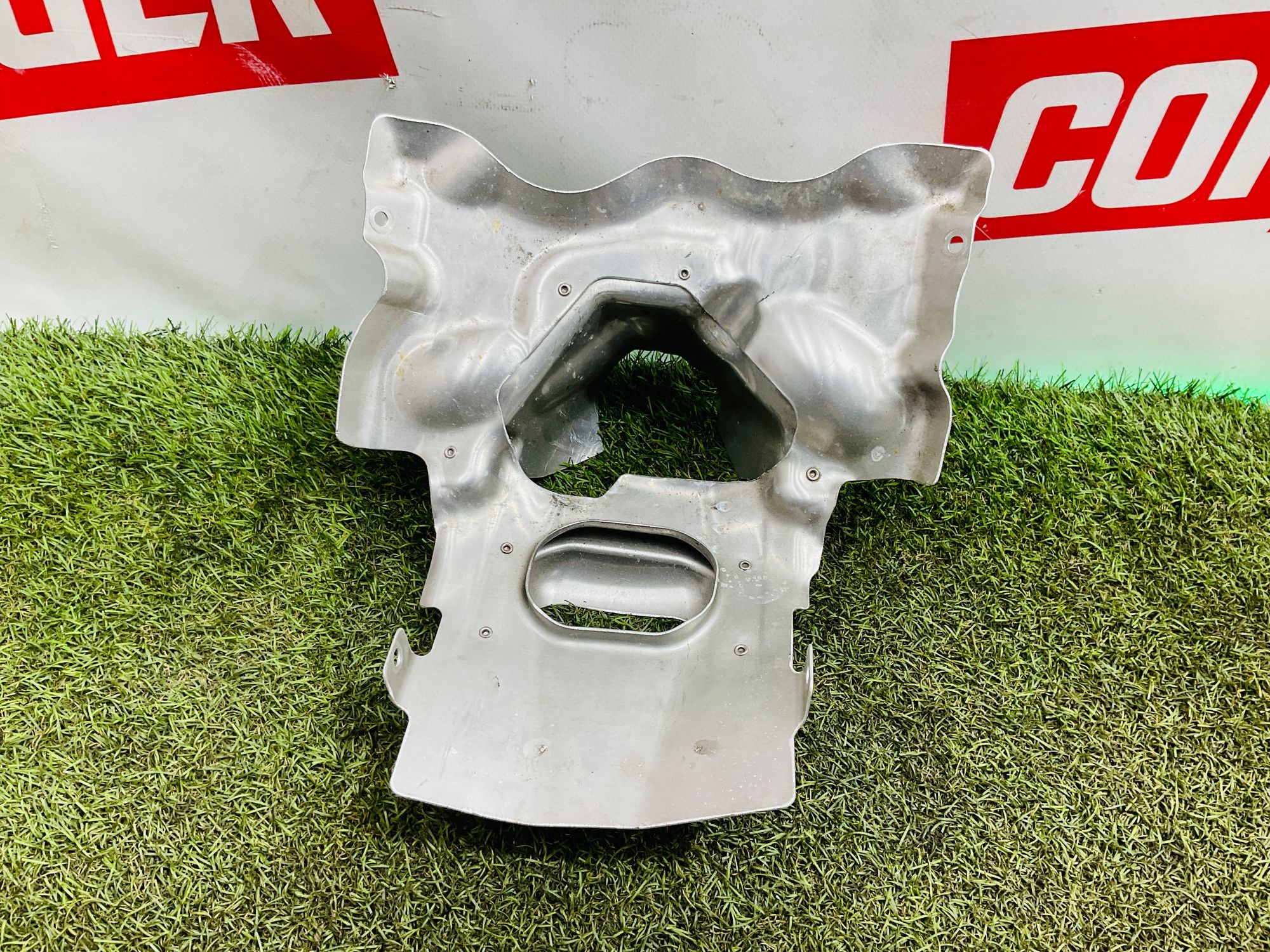 Теплозащита двигателя BMW M8, F91/F92/F93 2019, 3000 рублей, Москва