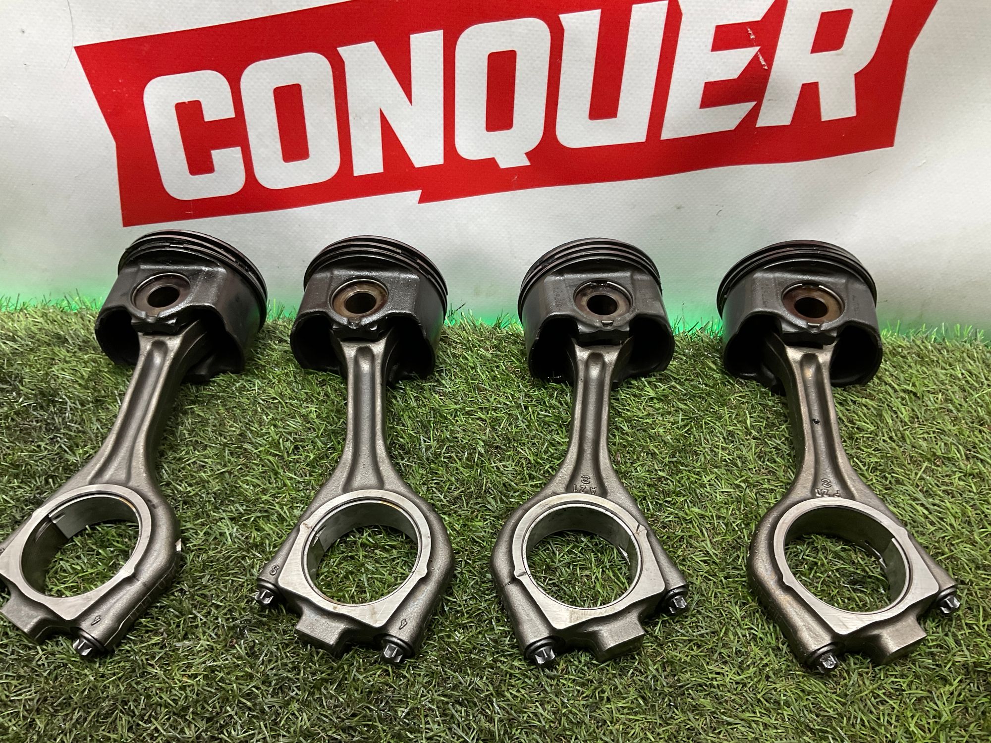 Поршень с шатуном 2.0 AJ200 Land Rover Defender II L663 2022, 15000 рублей, Москва