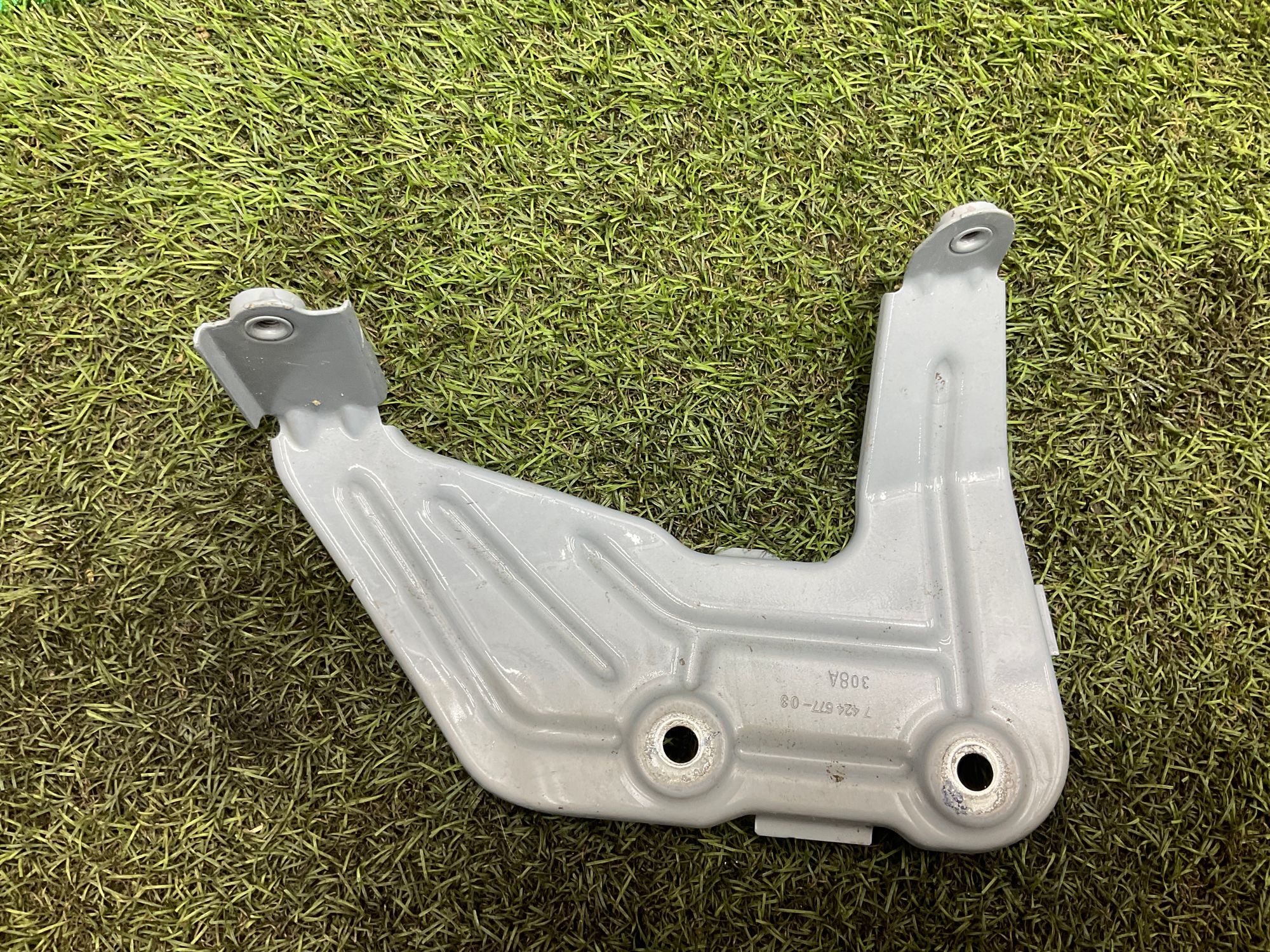 Кронштейн крыла левый BMW X3 G01, 1500 рублей, Москва