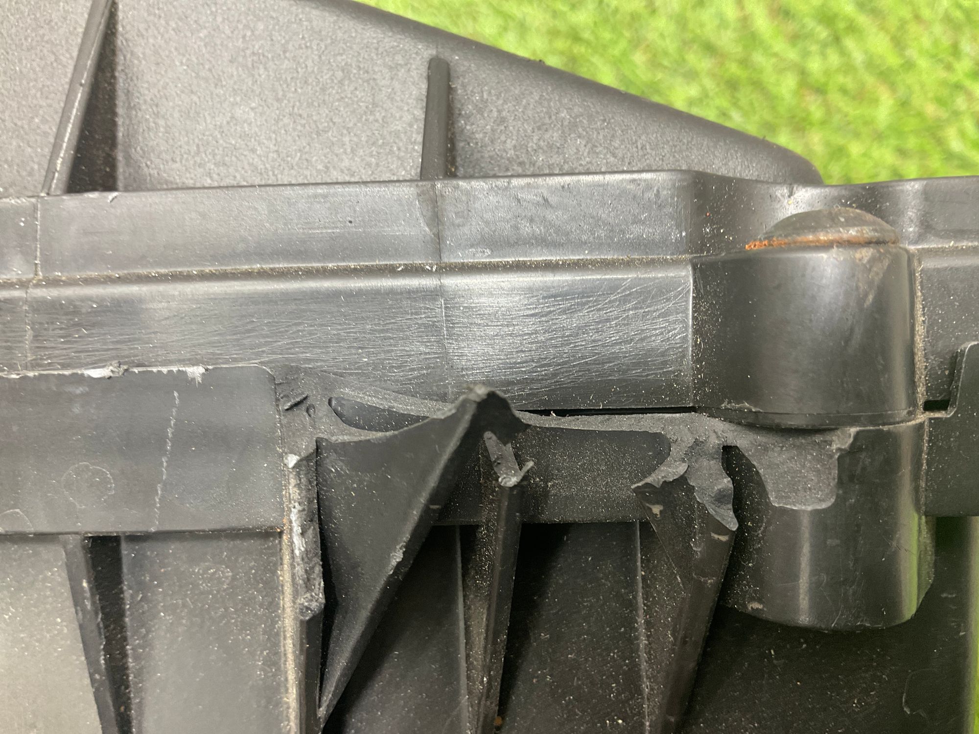 https://ycs.partsauto.market/partsauto-images/thmbs/userImages/h353NjtZg3VDP19b5HMt7LlpbQ93/part/23a4a171-7dee-4be9-9616-4dd08af866a8_1747230096758.jpg