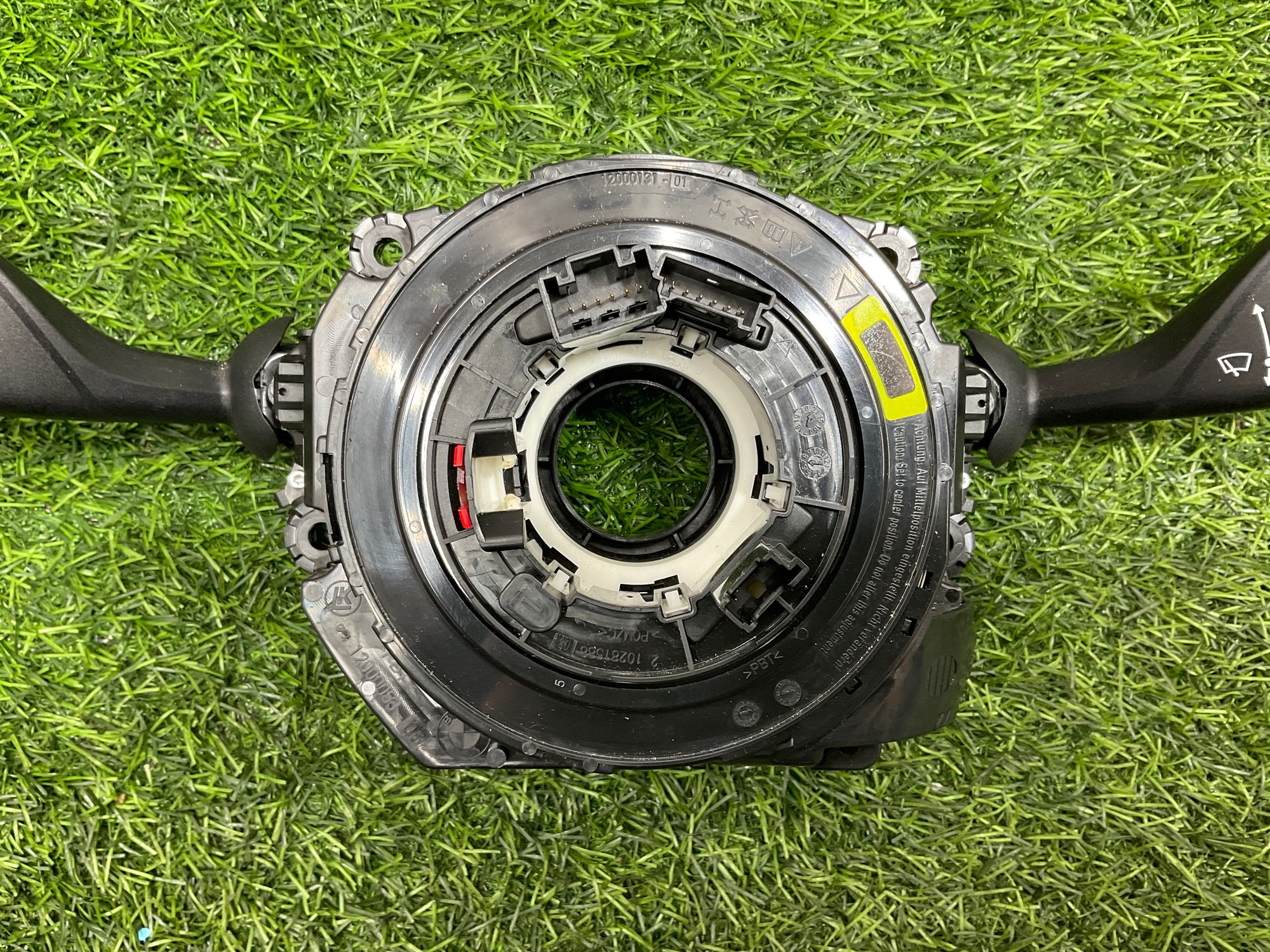 https://ycs.partsauto.market/partsauto-images/thmbs/userImages/h353NjtZg3VDP19b5HMt7LlpbQ93/part/23c54051-62b1-4d32-94cb-dbf2e77a331d_1734338298767.jpg
