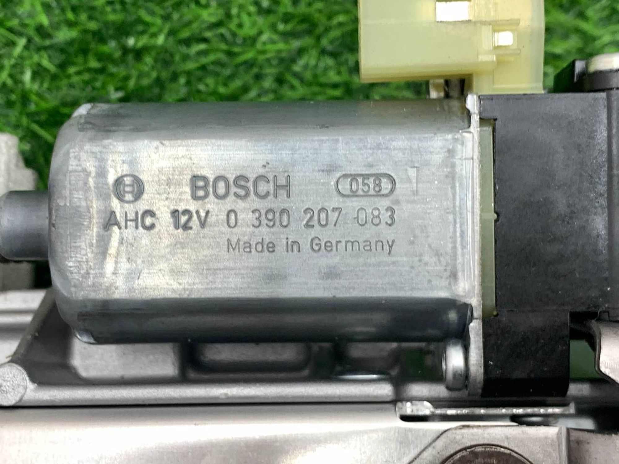 https://ycs.partsauto.market/partsauto-images/thmbs/userImages/h353NjtZg3VDP19b5HMt7LlpbQ93/part/24018fe5-3dc4-4549-87da-485220608408_1733216147221.jpg
