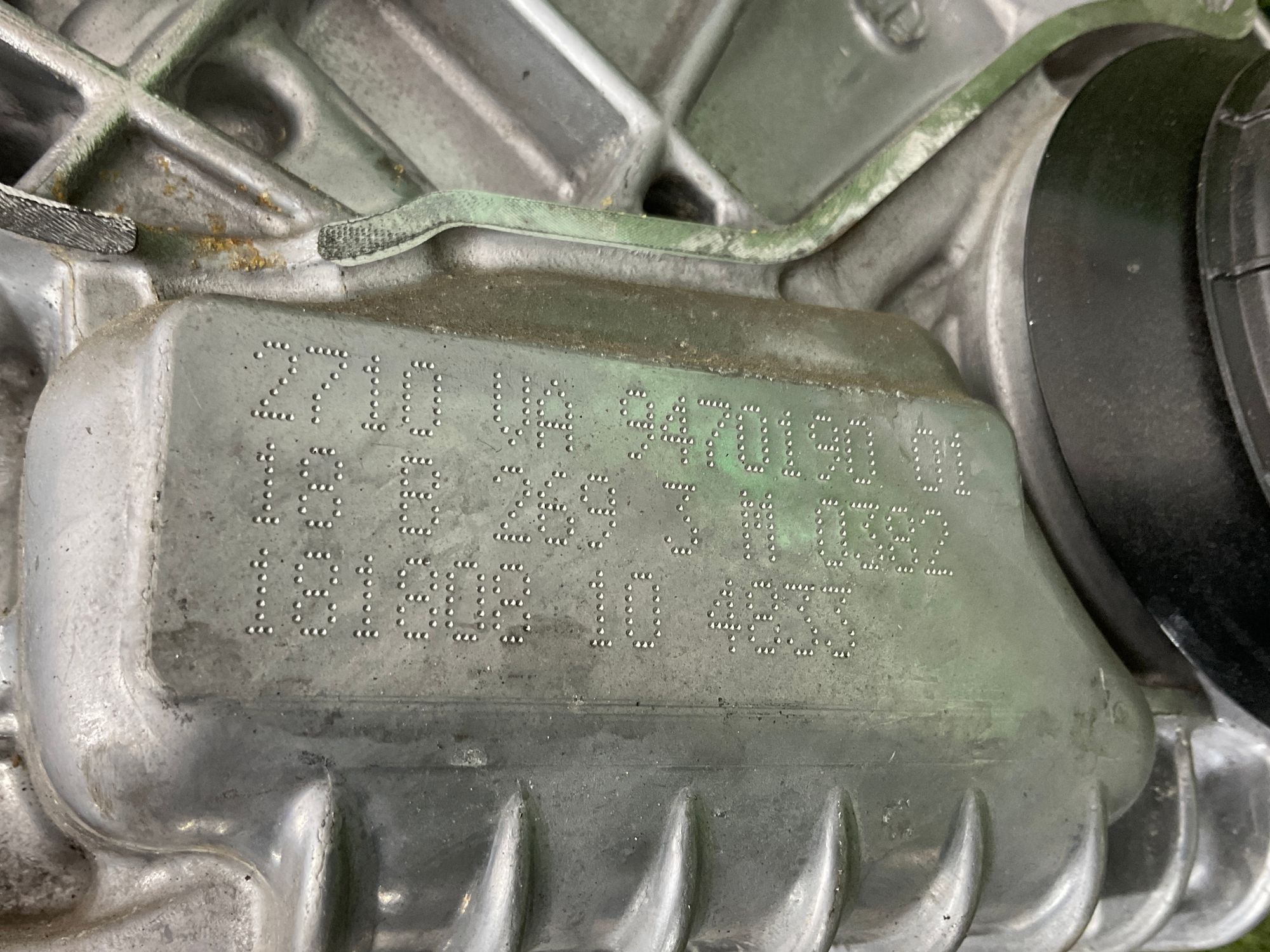 https://ycs.partsauto.market/partsauto-images/thmbs/userImages/h353NjtZg3VDP19b5HMt7LlpbQ93/part/2414be1b-e54b-4caa-9c4f-169d5c1c3f63_1741765779535.jpg