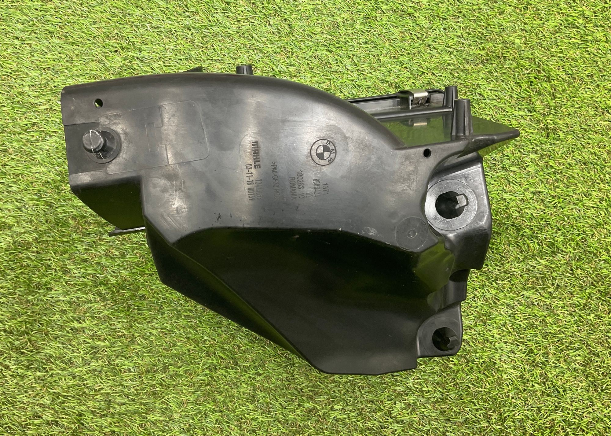 https://ycs.partsauto.market/partsauto-images/thmbs/userImages/h353NjtZg3VDP19b5HMt7LlpbQ93/part/24eb9d1f-912e-4f31-96c9-b7bd46c769af_1747233460000.jpg