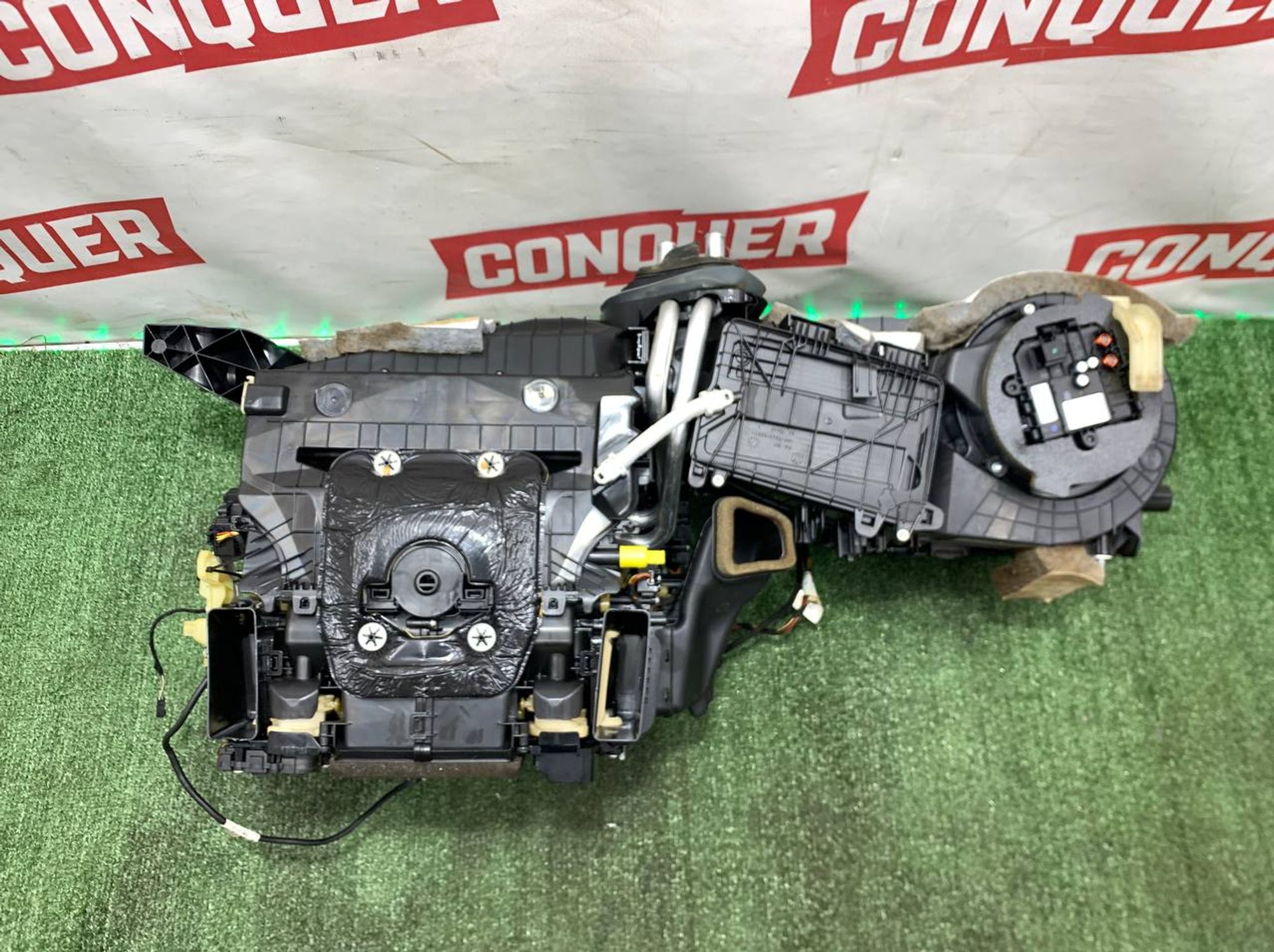 https://ycs.partsauto.market/partsauto-images/thmbs/userImages/h353NjtZg3VDP19b5HMt7LlpbQ93/part/24fe9a7c-e3f1-47d8-93c2-98f0d46bf63c_1730363351686.jpg
