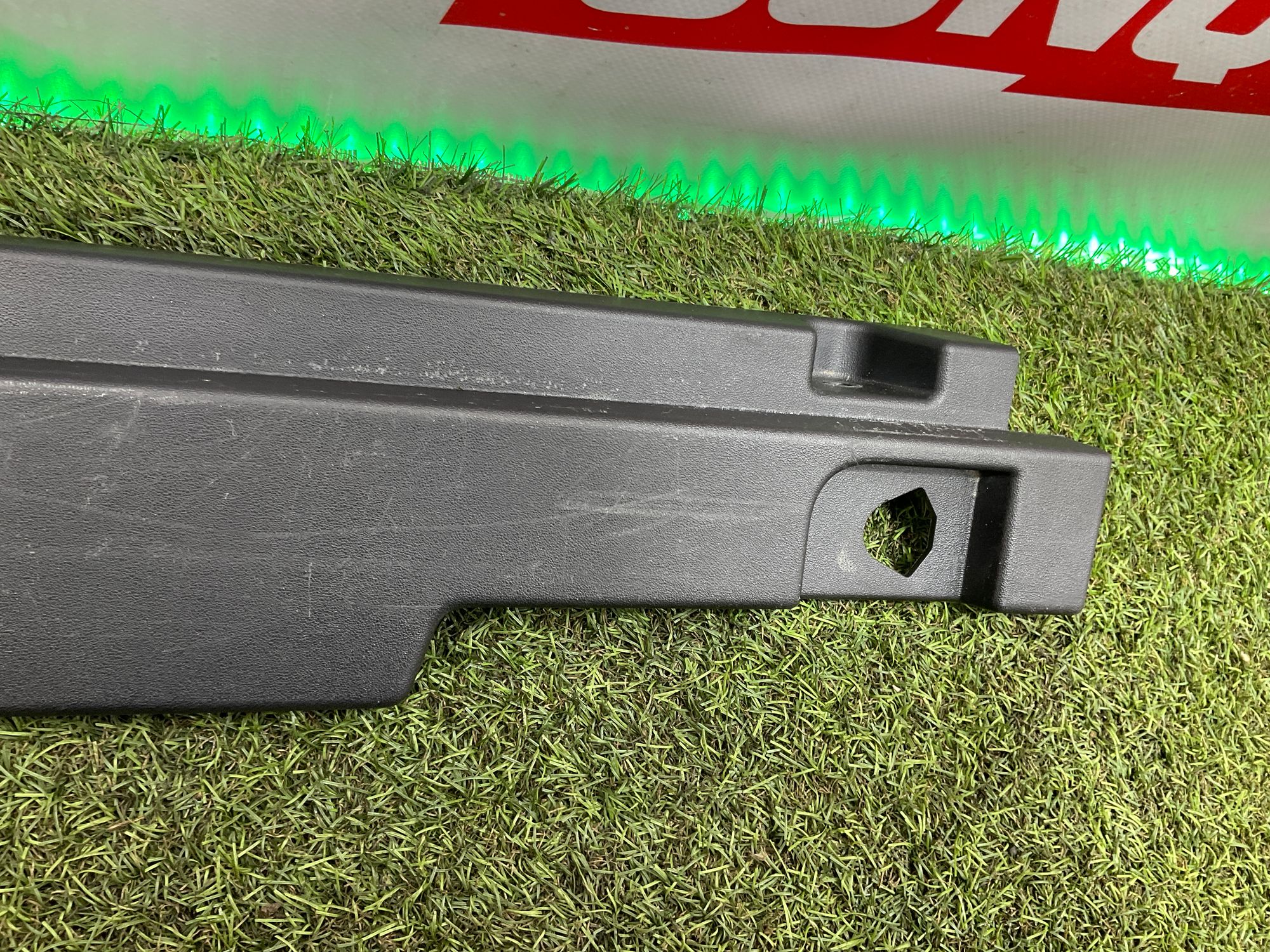 Накладка багажника левая нижняя Land Rover Defender II L663 2022, 2000 рублей, Москва