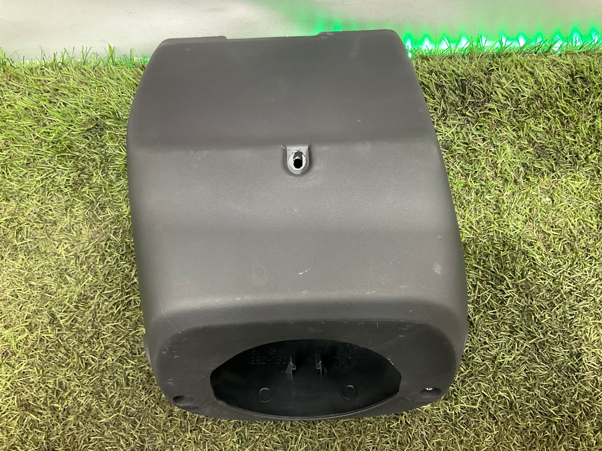 Кожух рулевой колонки Toyota Land Cruiser 300 (2021—2023) 2024, 6000 рублей, Москва