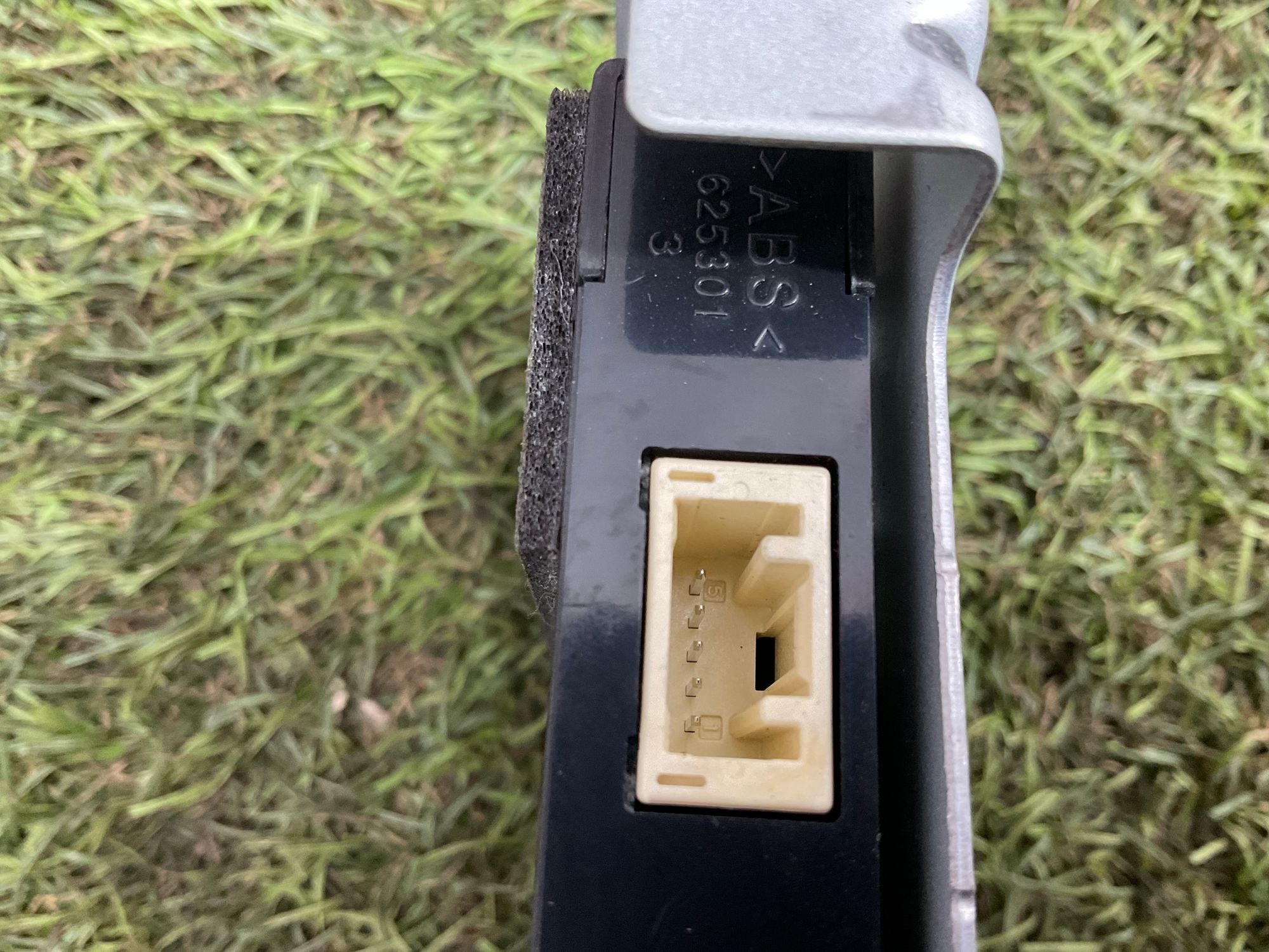 Блок иммобилайзера Toyota Land Cruiser 200 рестайлинг 2 (2015—2023) 2017, 3000 рублей, Москва