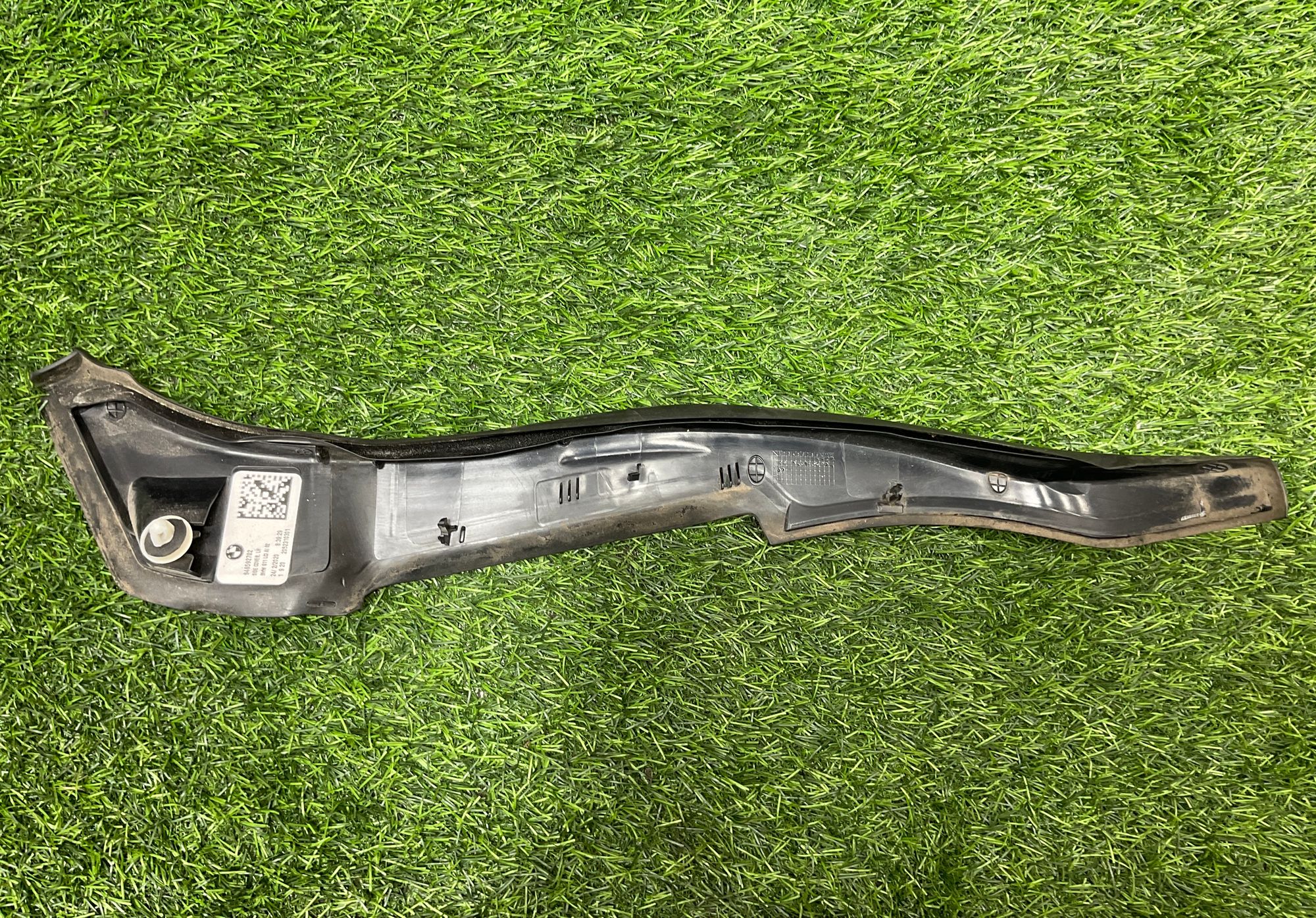 https://ycs.partsauto.market/partsauto-images/thmbs/userImages/h353NjtZg3VDP19b5HMt7LlpbQ93/part/25c6cb82-89a0-4b3f-a34e-22001aba9792_1735216035525.jpg