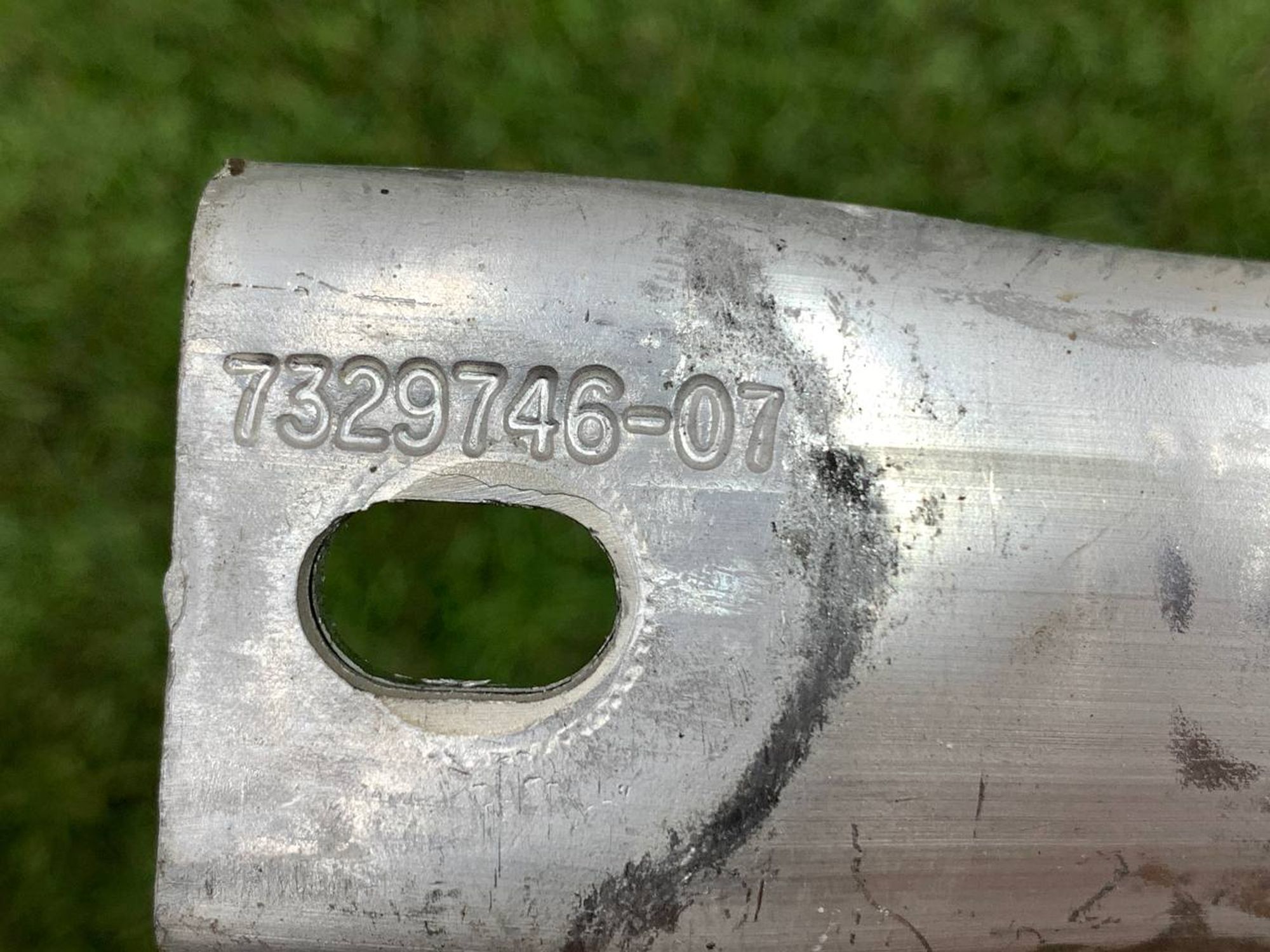 https://ycs.partsauto.market/partsauto-images/thmbs/userImages/h353NjtZg3VDP19b5HMt7LlpbQ93/part/25ebb8c4-4058-41a6-9435-93159214c33f_1718724769751.jpg