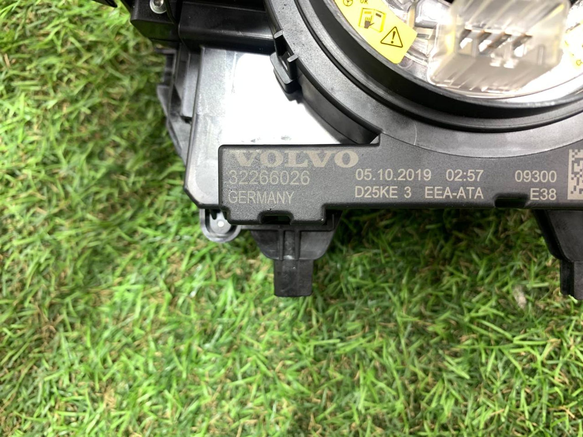 https://ycs.partsauto.market/partsauto-images/thmbs/userImages/h353NjtZg3VDP19b5HMt7LlpbQ93/part/261139f1-3db4-4437-b2ba-7b871bc0ab19_1717164740919.jpg