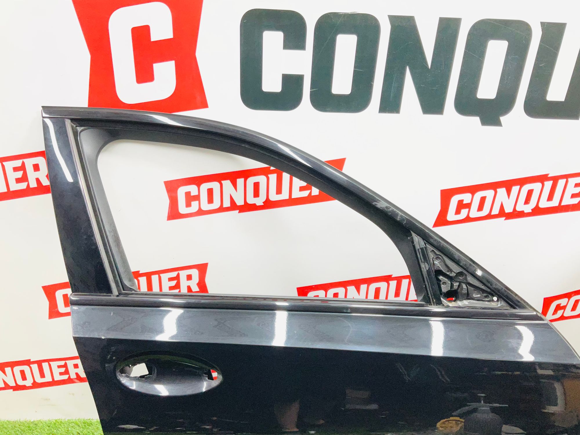 https://ycs.partsauto.market/partsauto-images/thmbs/userImages/h353NjtZg3VDP19b5HMt7LlpbQ93/part/268963ee-9519-4cb1-872c-db4f11428c1f_1781339456693.jpg