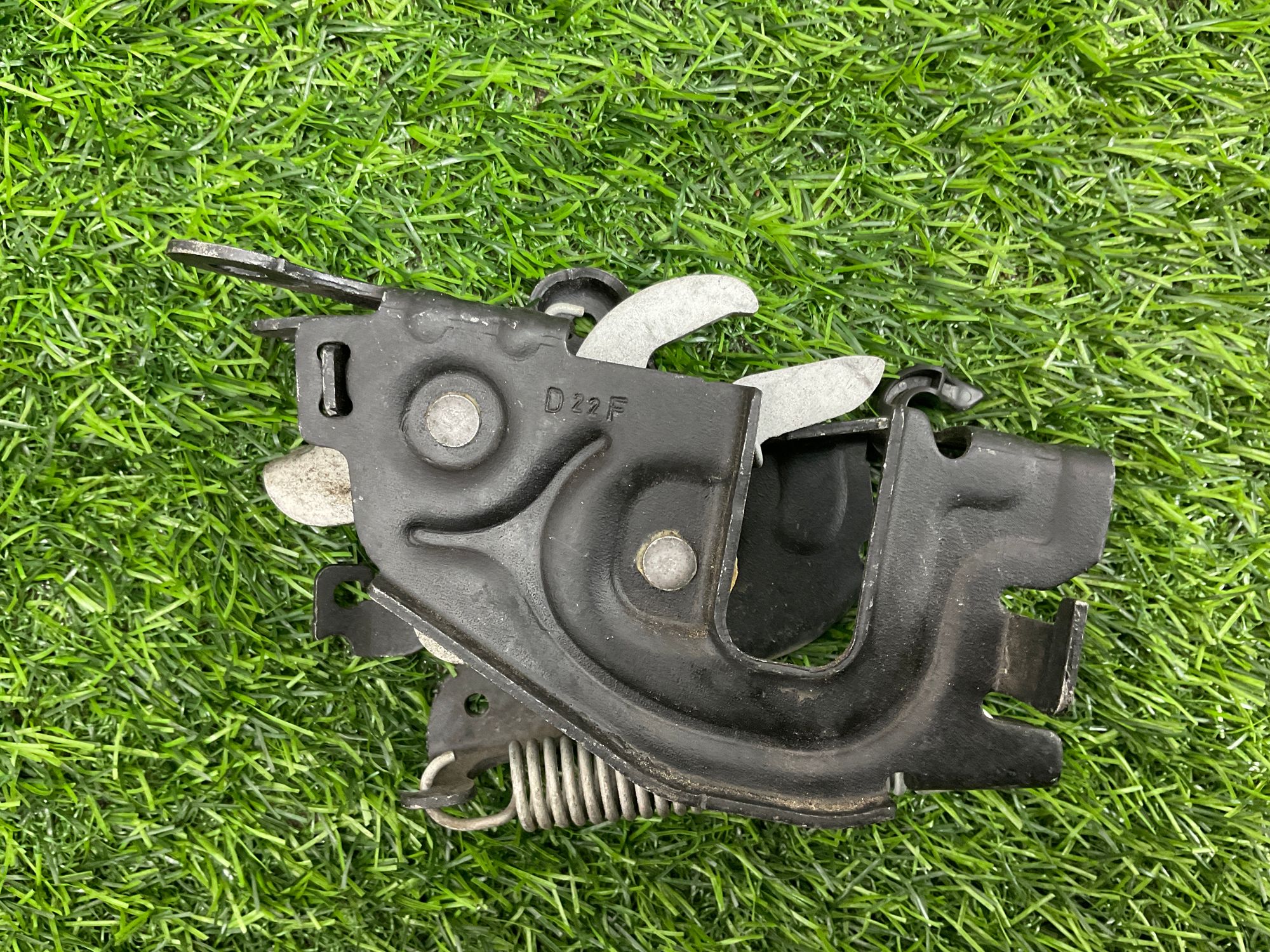 https://ycs.partsauto.market/partsauto-images/thmbs/userImages/h353NjtZg3VDP19b5HMt7LlpbQ93/part/26cb33bd-d919-48da-b0bd-60cb8176fdfd_1741763468369.jpg