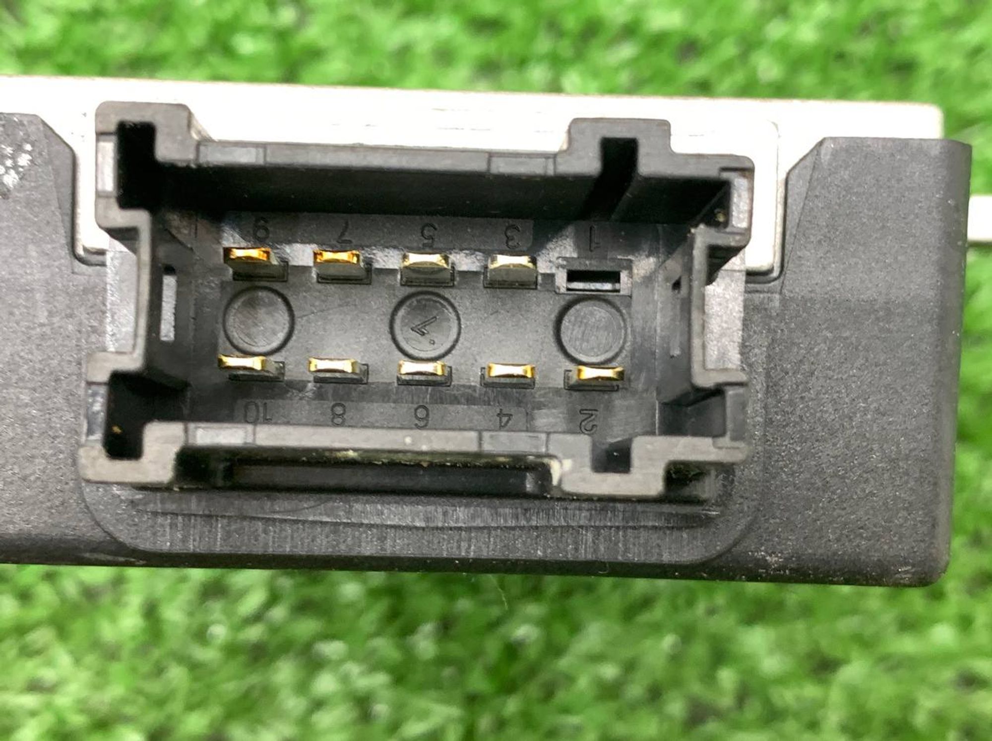 https://ycs.partsauto.market/partsauto-images/thmbs/userImages/h353NjtZg3VDP19b5HMt7LlpbQ93/part/27274547-3e51-4e37-852f-20a9656514ed_1719928858644.jpg