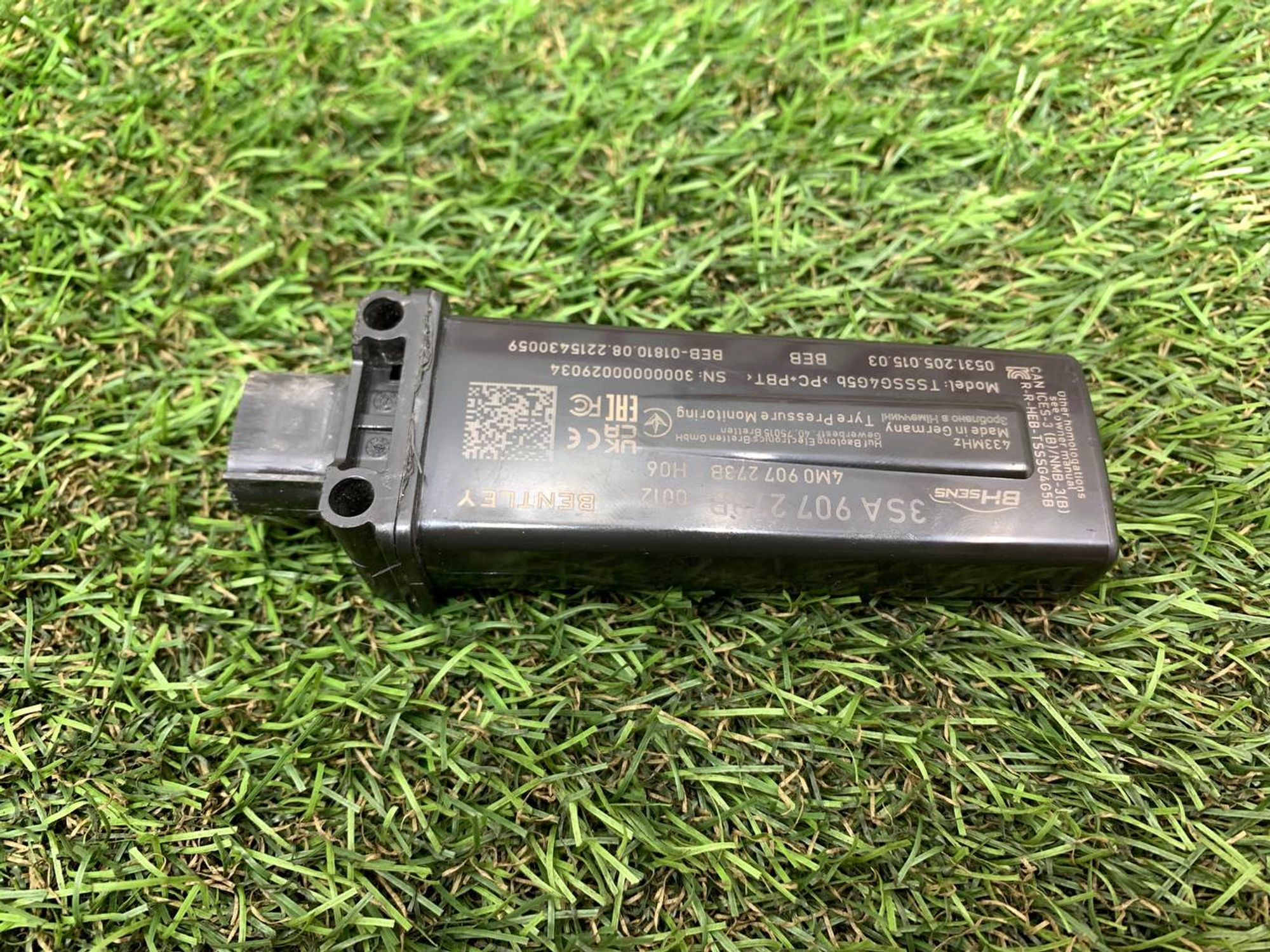 https://ycs.partsauto.market/partsauto-images/thmbs/userImages/h353NjtZg3VDP19b5HMt7LlpbQ93/part/272d500d-3f0d-465d-96f3-e4616692b0a0_1713960468204.jpg