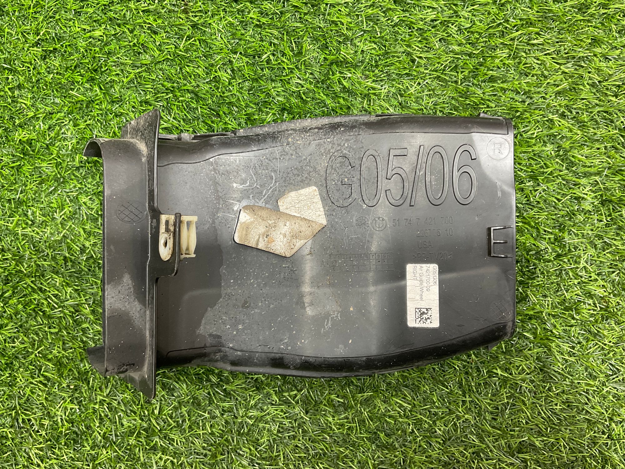 https://ycs.partsauto.market/partsauto-images/thmbs/userImages/h353NjtZg3VDP19b5HMt7LlpbQ93/part/2758f5fb-f14c-4a3d-8570-495cdb7e5e97_1734437885882.jpg