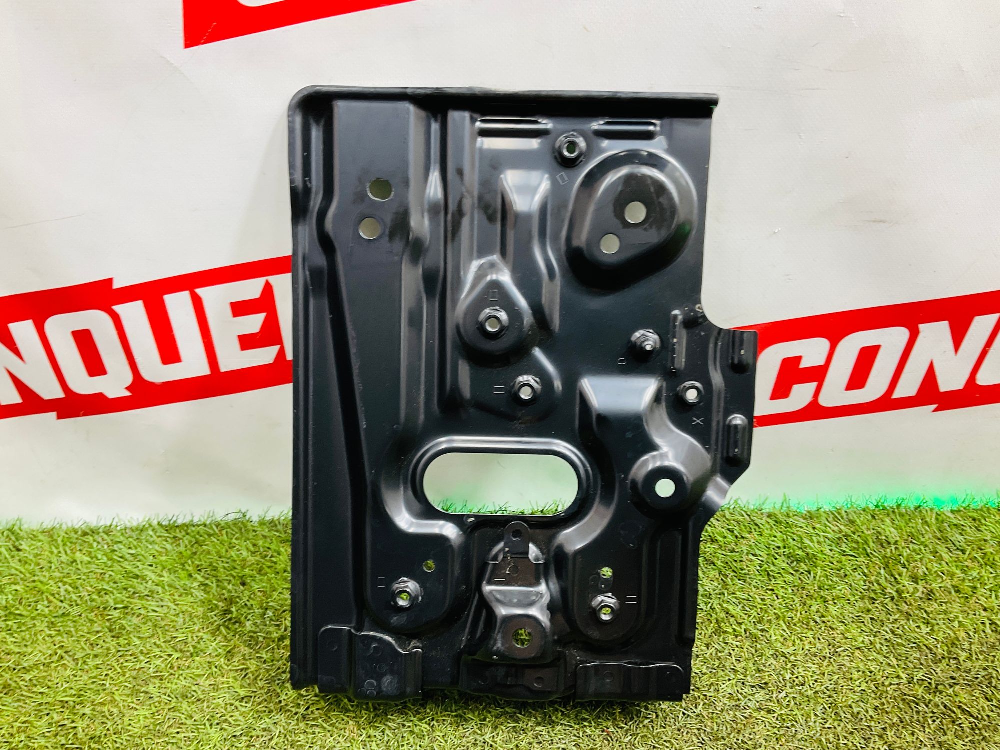 https://ycs.partsauto.market/partsauto-images/thmbs/userImages/h353NjtZg3VDP19b5HMt7LlpbQ93/part/27cab395-f267-4cde-9d8e-57234630ca8a_1780054036587.jpg
