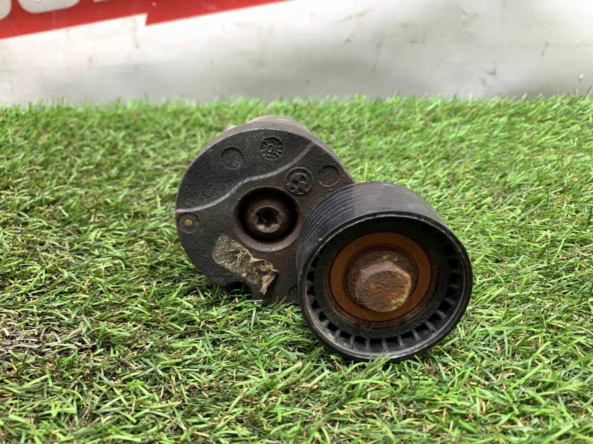 Натяжитель ремня BMW X3, E83 рестайлинг, 2000 рублей, Москва