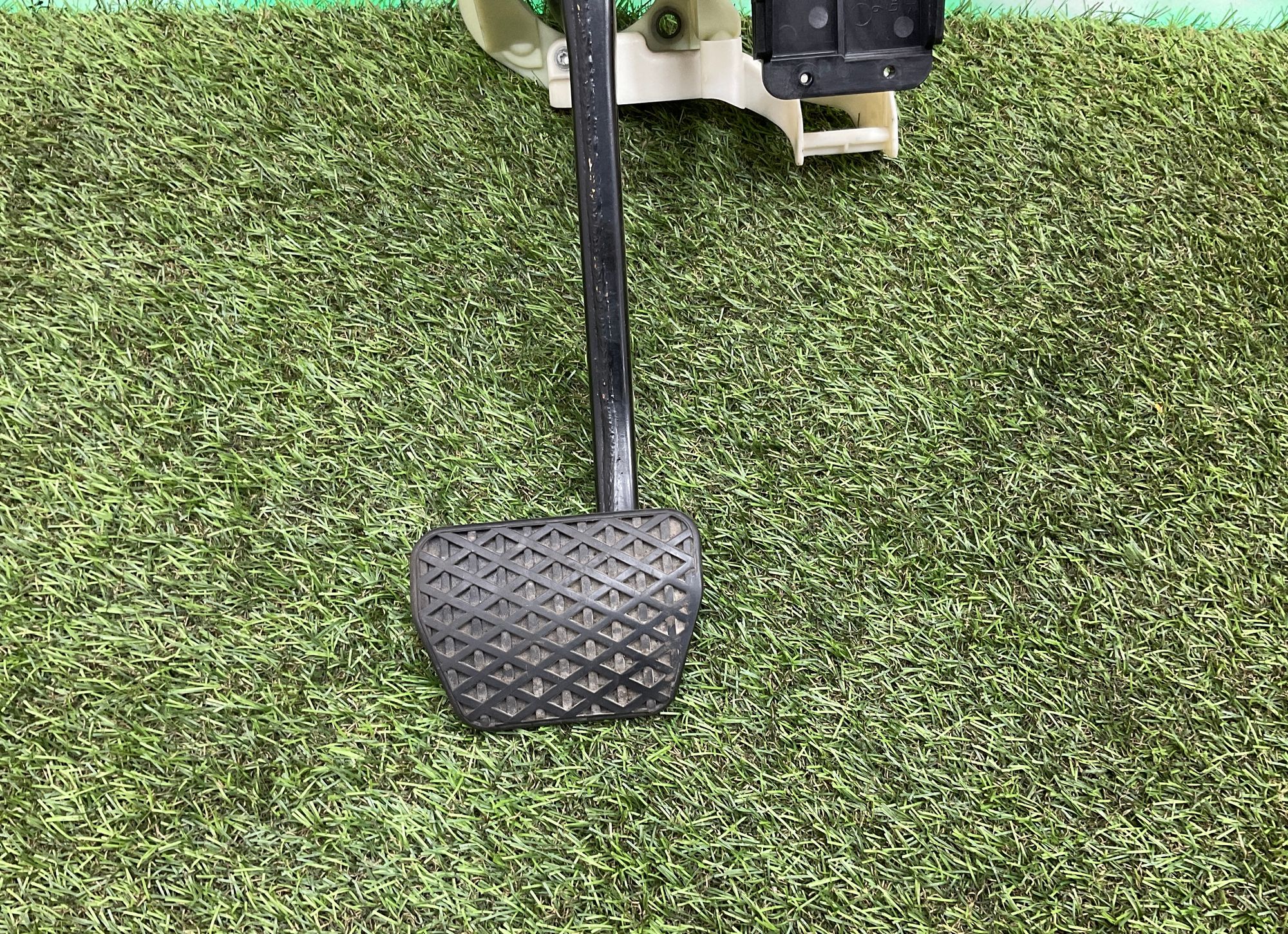 Педаль тормоза BMW 5 серия, F10/F11/F07 рестайлинг, 1000 рублей, Москва