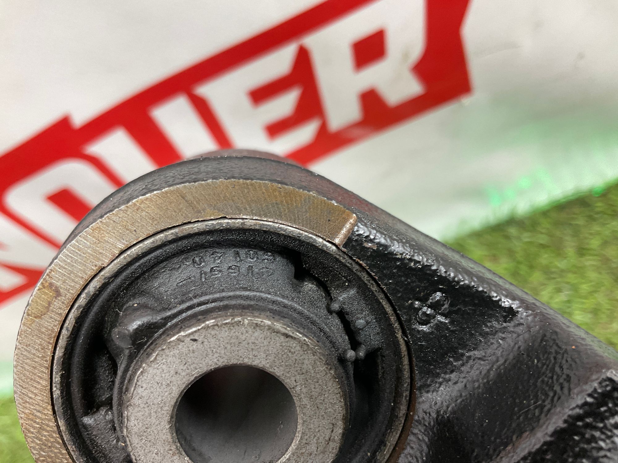 https://ycs.partsauto.market/partsauto-images/thmbs/userImages/h353NjtZg3VDP19b5HMt7LlpbQ93/part/2864b76f-64f6-4bb7-a6fb-62a1b99b1c82_1779722538325.jpg