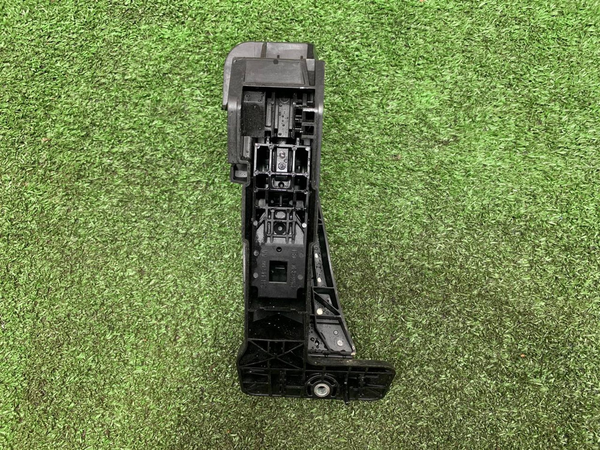 https://ycs.partsauto.market/partsauto-images/thmbs/userImages/h353NjtZg3VDP19b5HMt7LlpbQ93/part/2881f7a3-3f4e-4131-9f40-28c8f9ca0989_1724326927521.jpg