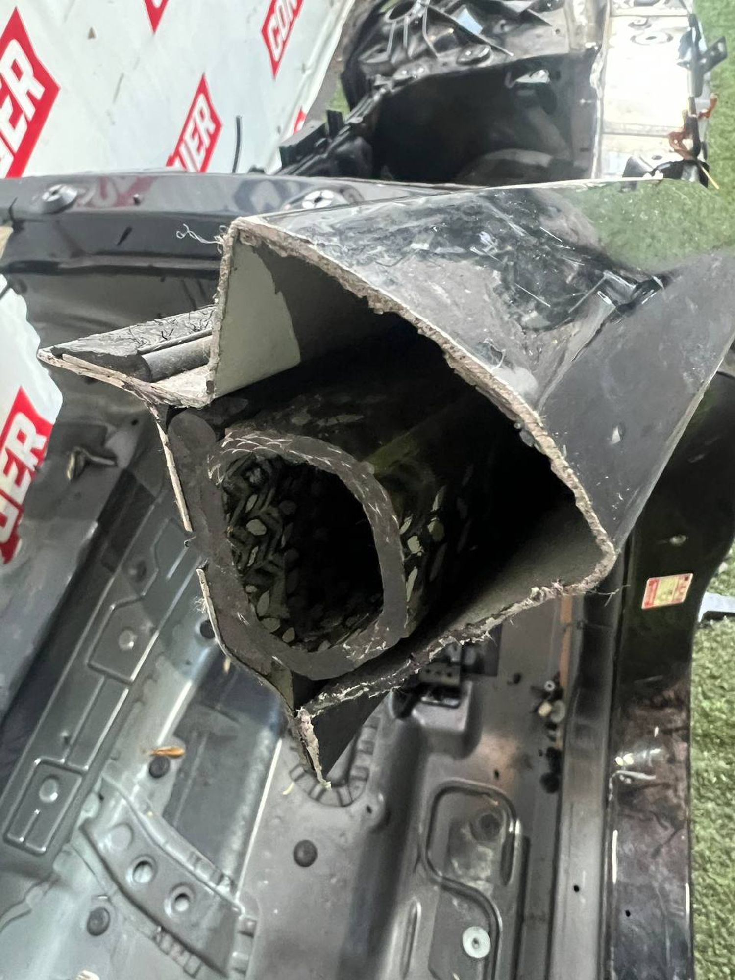 https://ycs.partsauto.market/partsauto-images/thmbs/userImages/h353NjtZg3VDP19b5HMt7LlpbQ93/part/2889178f-0ac1-42ef-9cb5-360cd8badefb_1730380012352.jpg