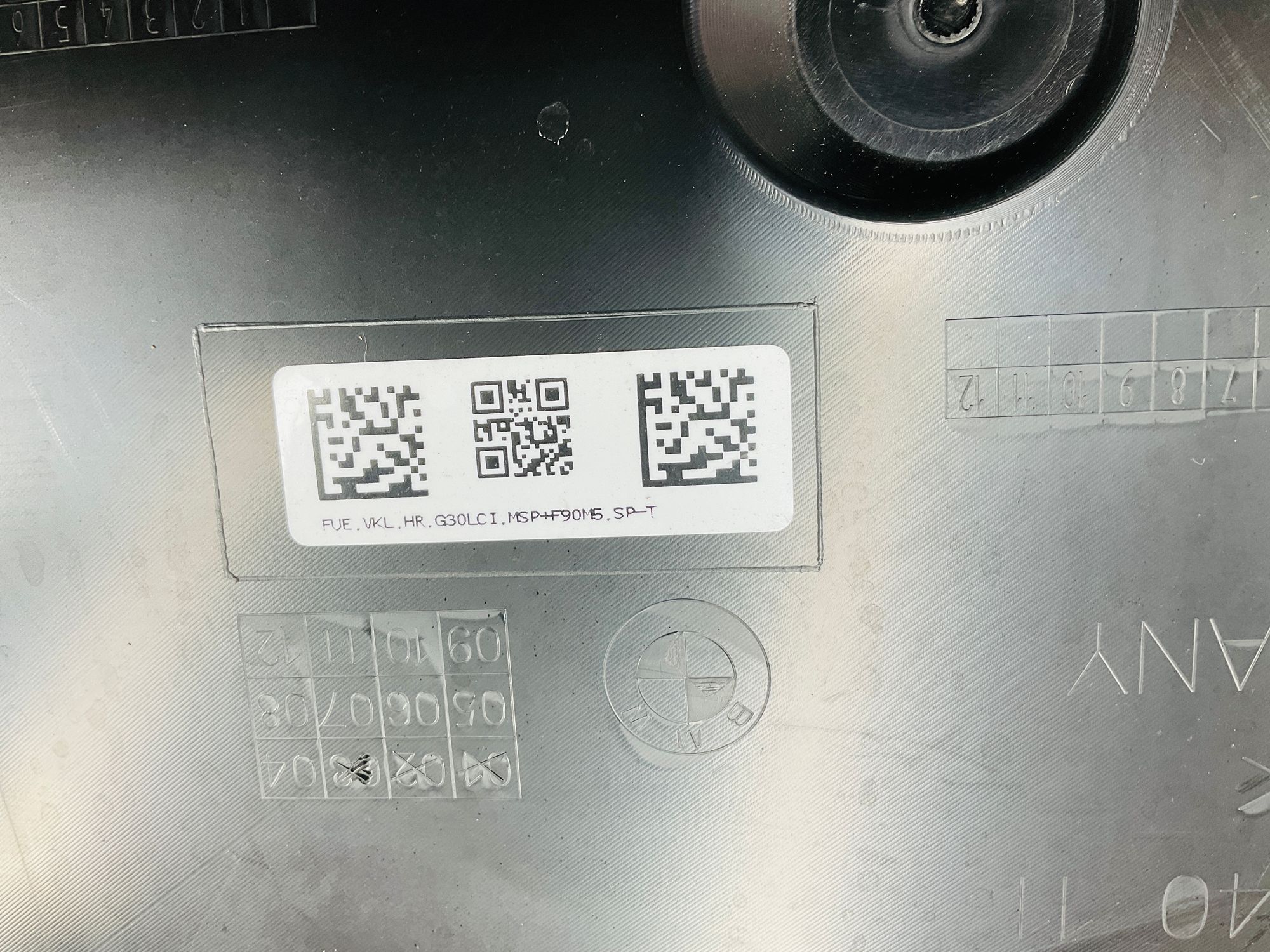 https://ycs.partsauto.market/partsauto-images/thmbs/userImages/h353NjtZg3VDP19b5HMt7LlpbQ93/part/28e1bb27-674d-4441-b8f7-76443c5582e9_1778771559116.jpg