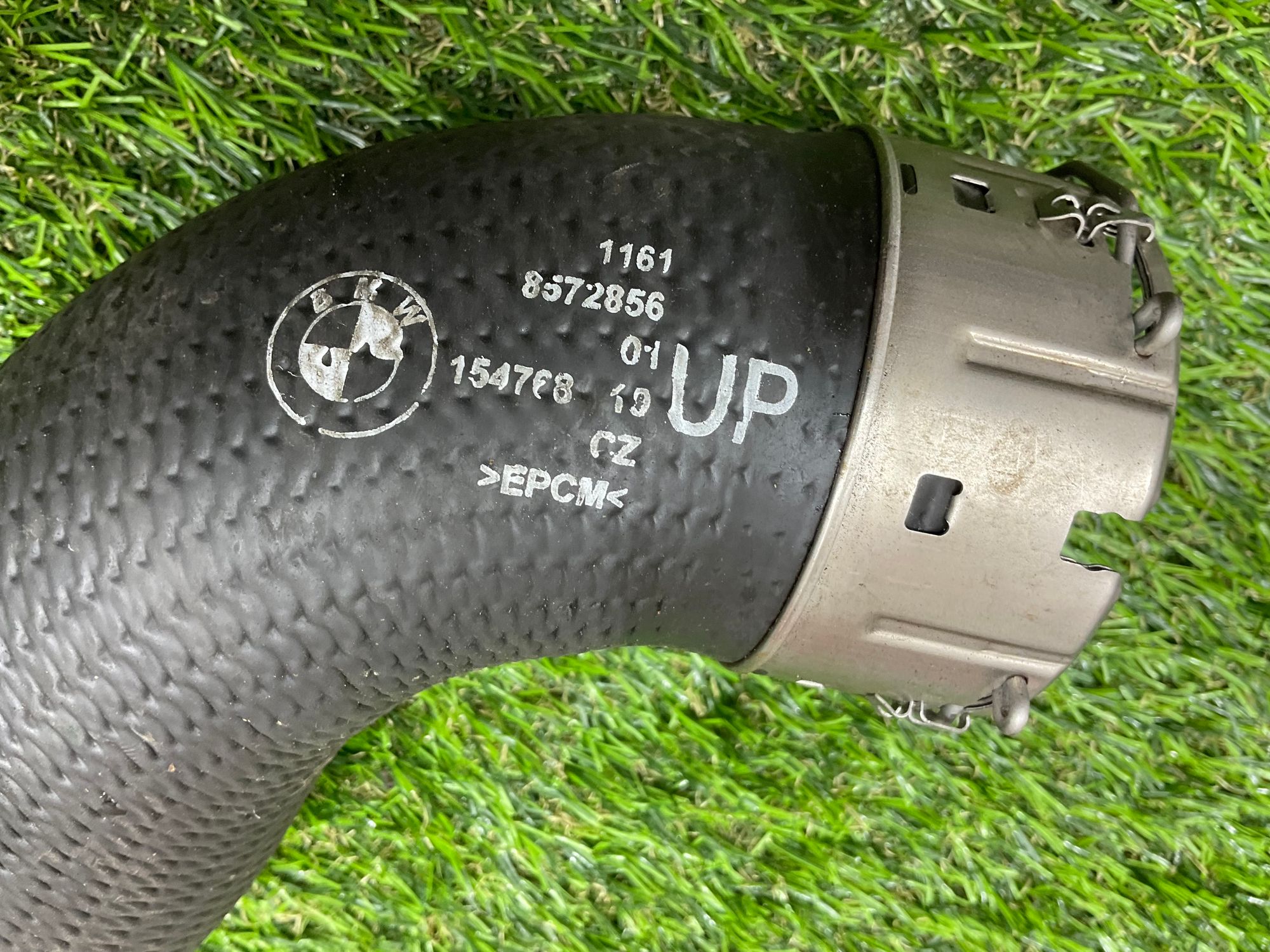 https://ycs.partsauto.market/partsauto-images/thmbs/userImages/h353NjtZg3VDP19b5HMt7LlpbQ93/part/29077ed6-6a87-4fef-afae-6a3147849830_1781257357289.jpg