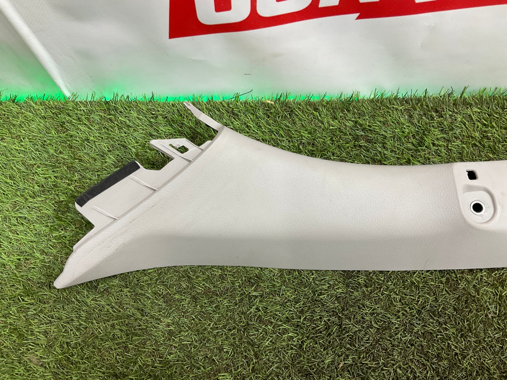 Обшивка стойки передняя левая Toyota Land Cruiser 200 рестайлинг 2 (2015—2023) 2017, 6500 рублей, Москва