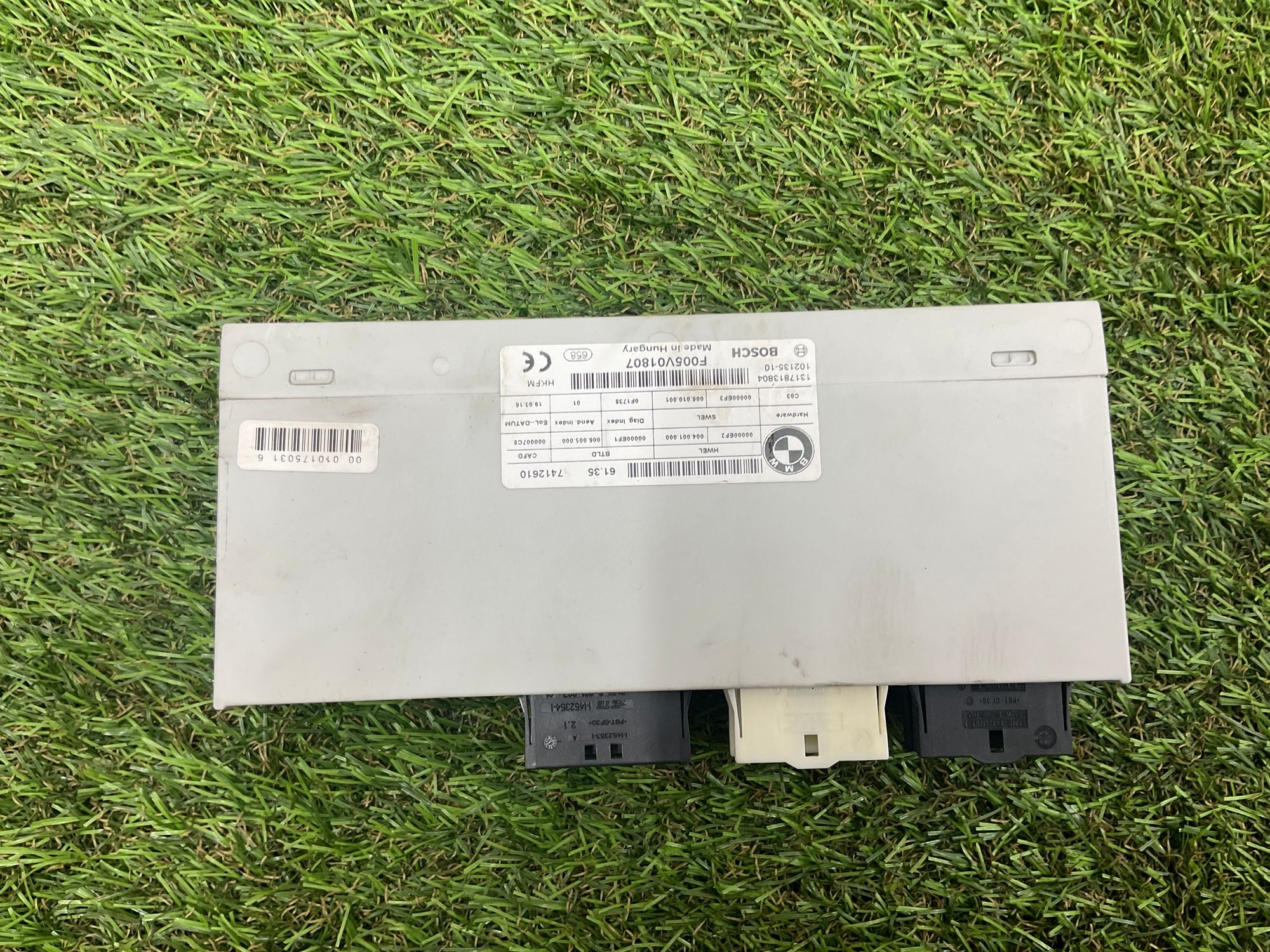 https://ycs.partsauto.market/partsauto-images/thmbs/userImages/h353NjtZg3VDP19b5HMt7LlpbQ93/part/298db1dd-b09b-4e1d-b70a-d3515c5fe5fa_1747907287758.jpg