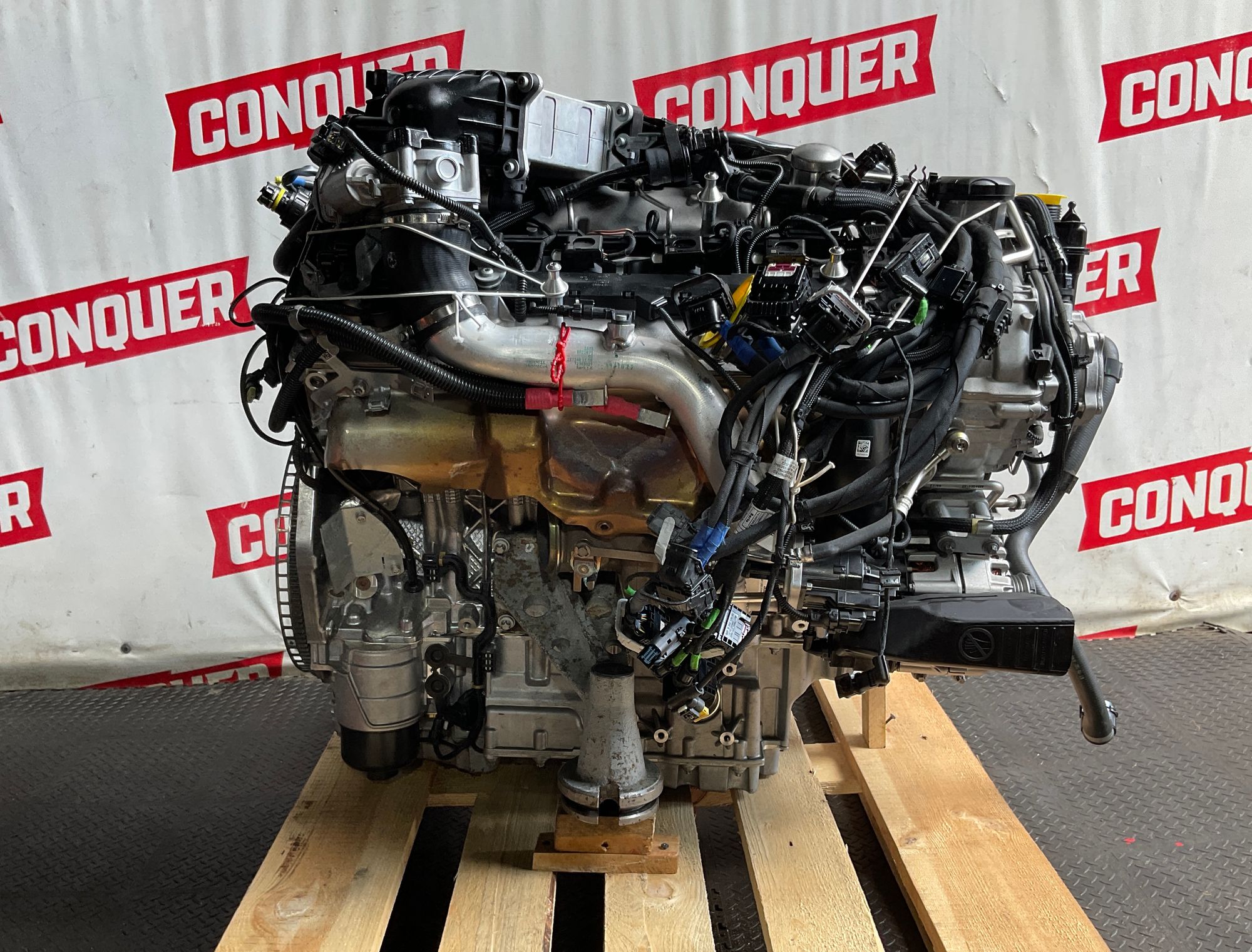 Двигатель N74B68A Rolls-Royce Cullinan Ghost Phantom Новый оригинал, 3000000 рублей, Москва