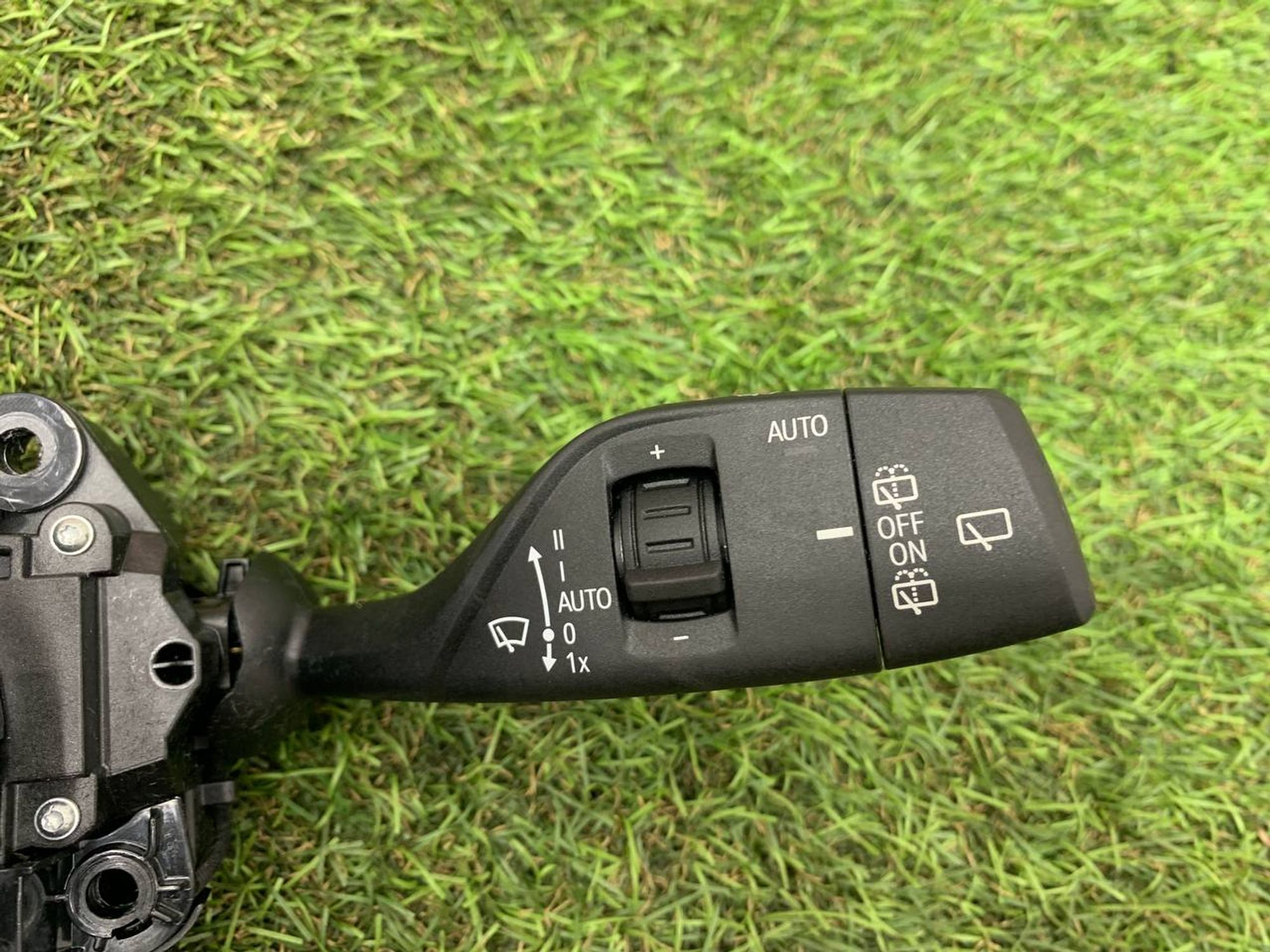 https://ycs.partsauto.market/partsauto-images/thmbs/userImages/h353NjtZg3VDP19b5HMt7LlpbQ93/part/29bb5f86-cc98-4fce-ae60-d47e42f12827_1718364673189.jpg