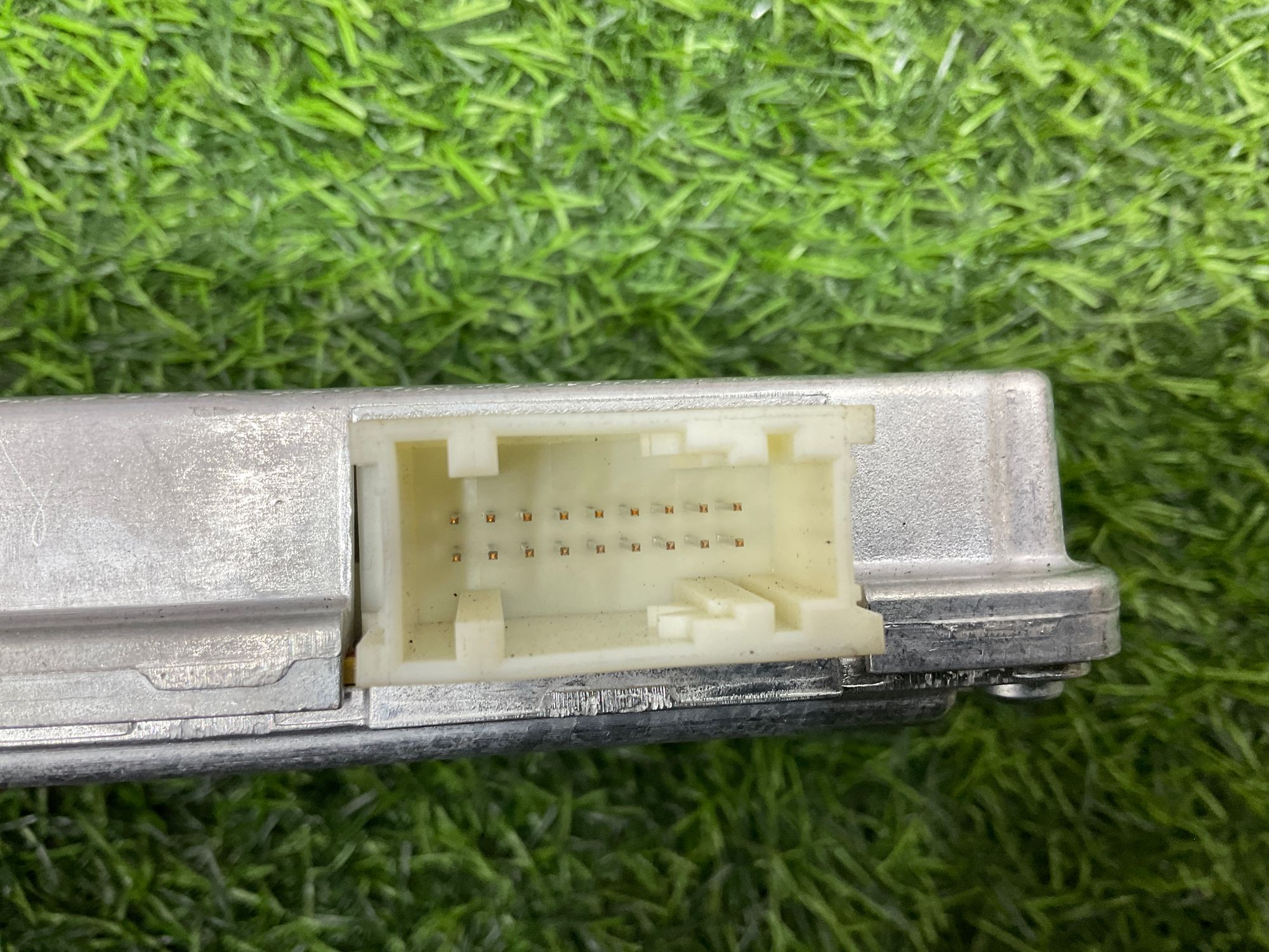 https://ycs.partsauto.market/partsauto-images/thmbs/userImages/h353NjtZg3VDP19b5HMt7LlpbQ93/part/2a0fe727-af0f-46b5-b7b0-735a04a2bb79_1734697851621.jpg