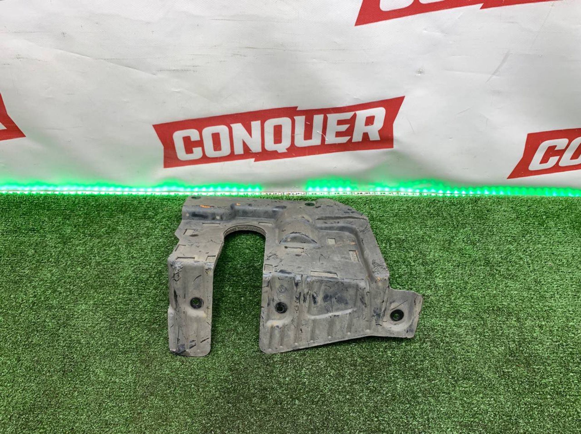 https://ycs.partsauto.market/partsauto-images/thmbs/userImages/h353NjtZg3VDP19b5HMt7LlpbQ93/part/2a5af2d4-0254-4eec-b565-a66397033cbe_1724834064455.jpg