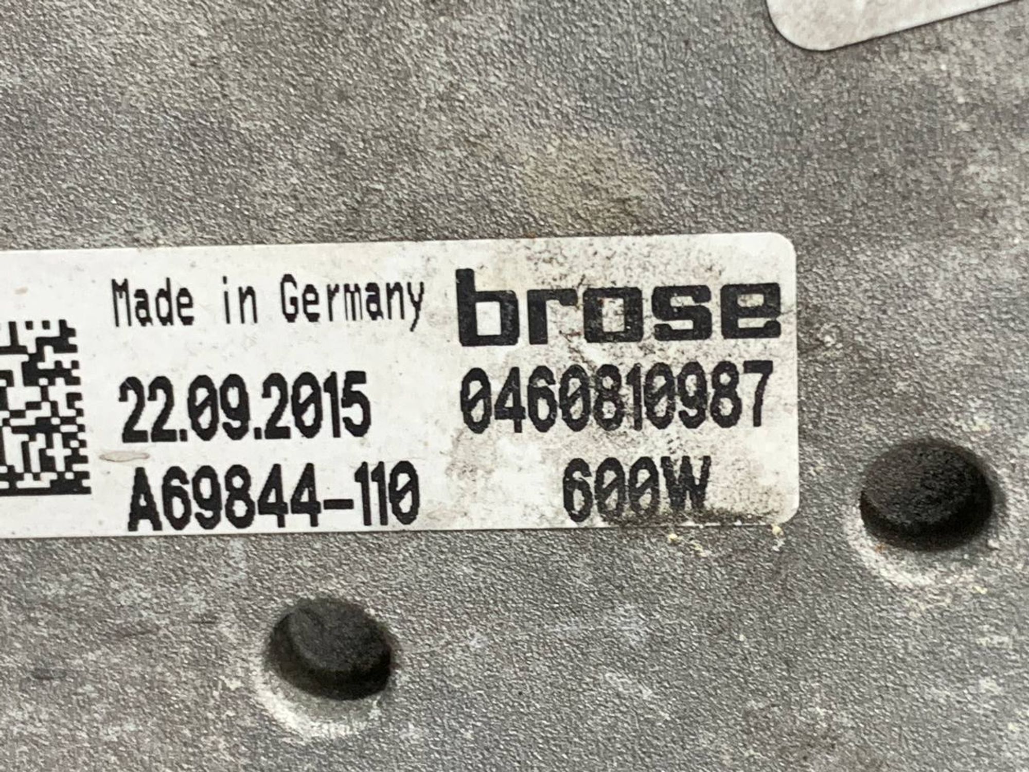 https://ycs.partsauto.market/partsauto-images/thmbs/userImages/h353NjtZg3VDP19b5HMt7LlpbQ93/part/2adf96af-cdf3-4853-9495-1988e840e40a_1727094620327.jpg