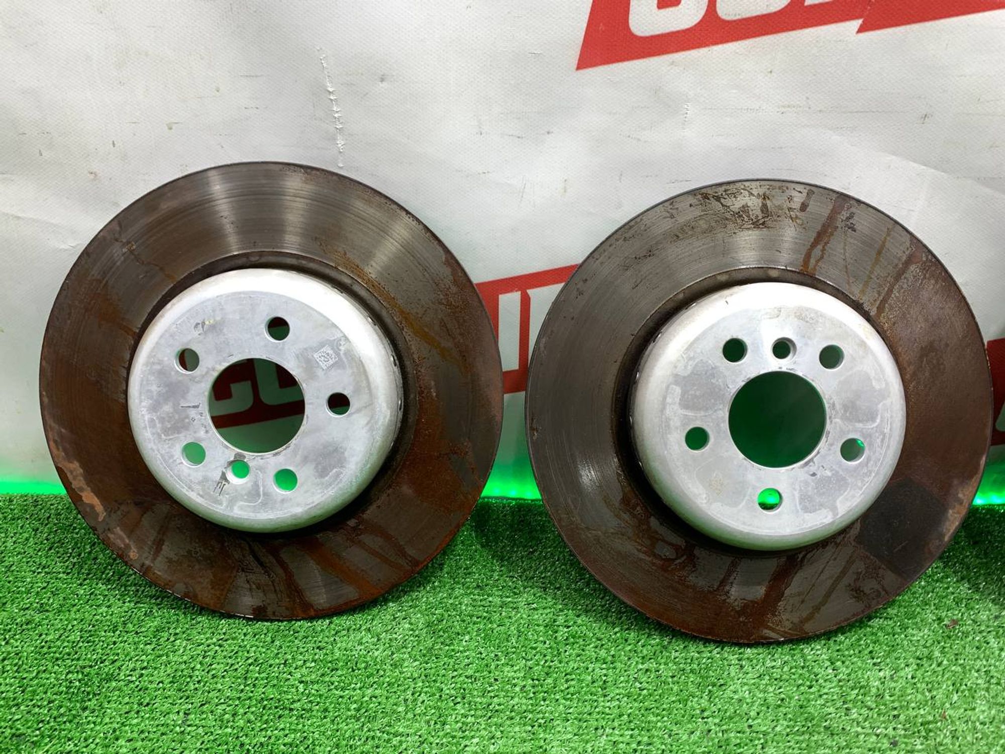 https://ycs.partsauto.market/partsauto-images/thmbs/userImages/h353NjtZg3VDP19b5HMt7LlpbQ93/part/2ae11d7b-6fc5-4502-97a3-7662dcc044fc_1719321668243.jpg
