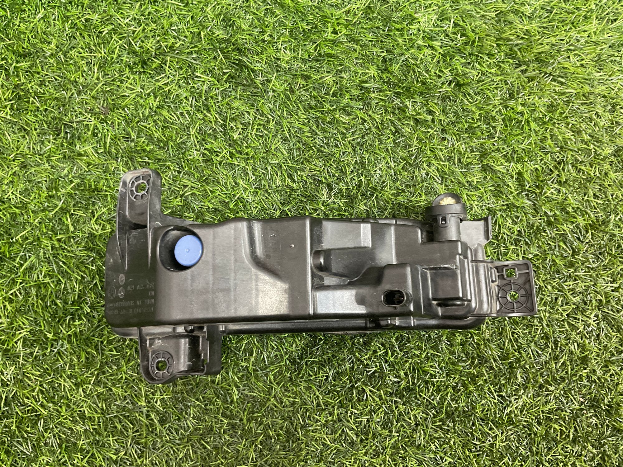 https://ycs.partsauto.market/partsauto-images/thmbs/userImages/h353NjtZg3VDP19b5HMt7LlpbQ93/part/2b873266-f1ab-447e-8aa5-d17b2d902e08_1745997908958.jpg