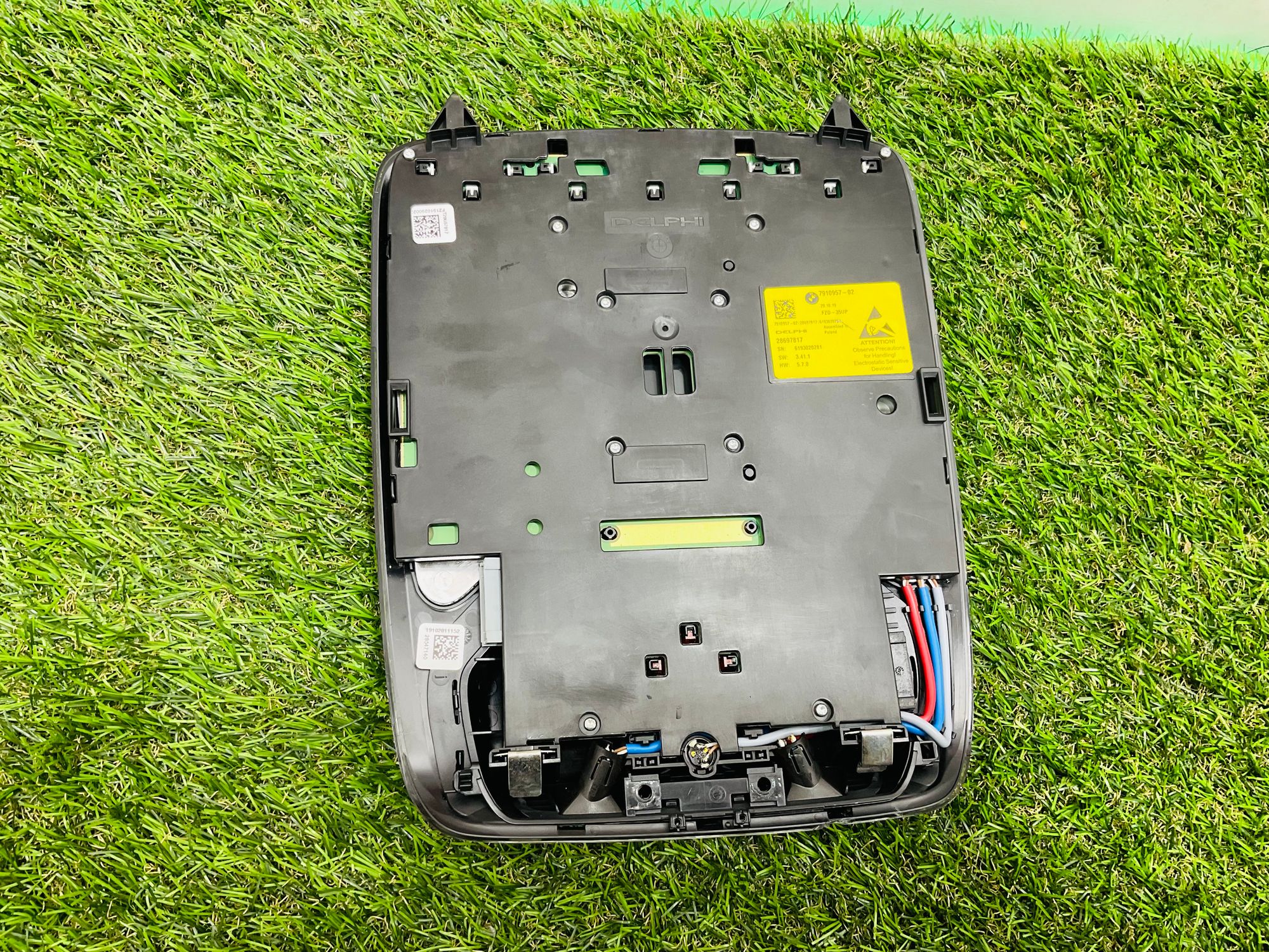 https://ycs.partsauto.market/partsauto-images/thmbs/userImages/h353NjtZg3VDP19b5HMt7LlpbQ93/part/2ba08b14-c437-4a46-bd5e-bae859631c49_1781523629802.jpg
