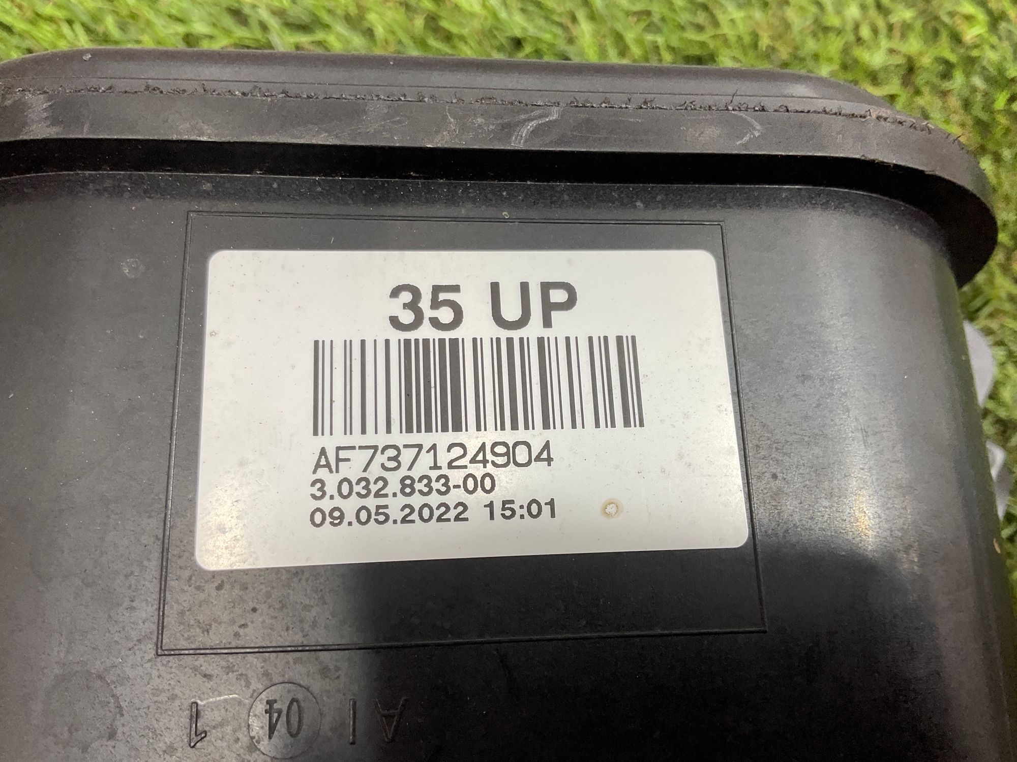 https://ycs.partsauto.market/partsauto-images/thmbs/userImages/h353NjtZg3VDP19b5HMt7LlpbQ93/part/2bbdd0bb-002e-4eaa-811b-d8f504c4cb23_1779194898203.jpg
