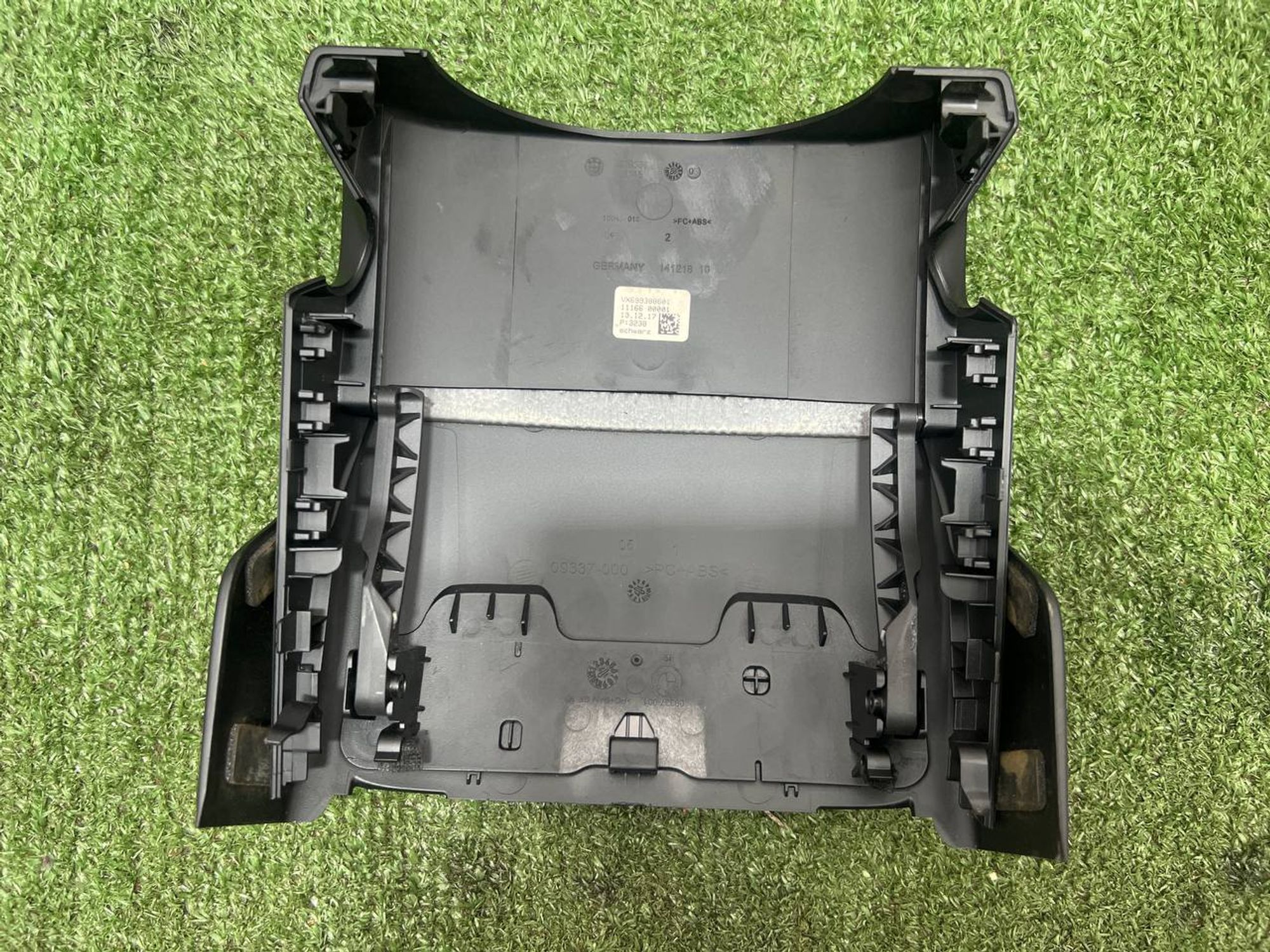 https://ycs.partsauto.market/partsauto-images/thmbs/userImages/h353NjtZg3VDP19b5HMt7LlpbQ93/part/2c20dbfc-1658-4ae1-8e58-82af07fc83a5_1730878011824.jpg