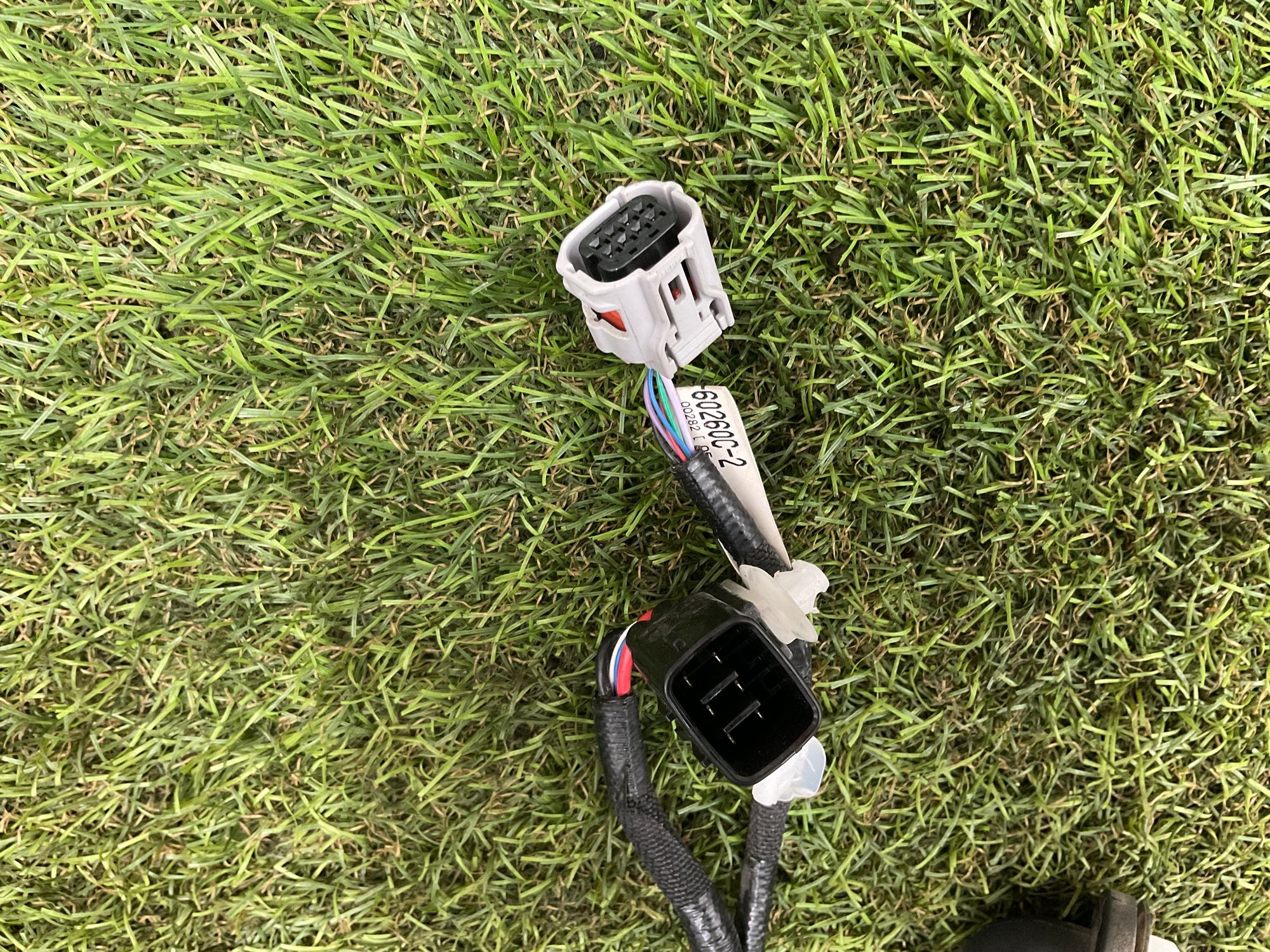 https://ycs.partsauto.market/partsauto-images/thmbs/userImages/h353NjtZg3VDP19b5HMt7LlpbQ93/part/2c2428d6-e263-4994-ba70-3a686e3acd0c_1780056568782.jpg